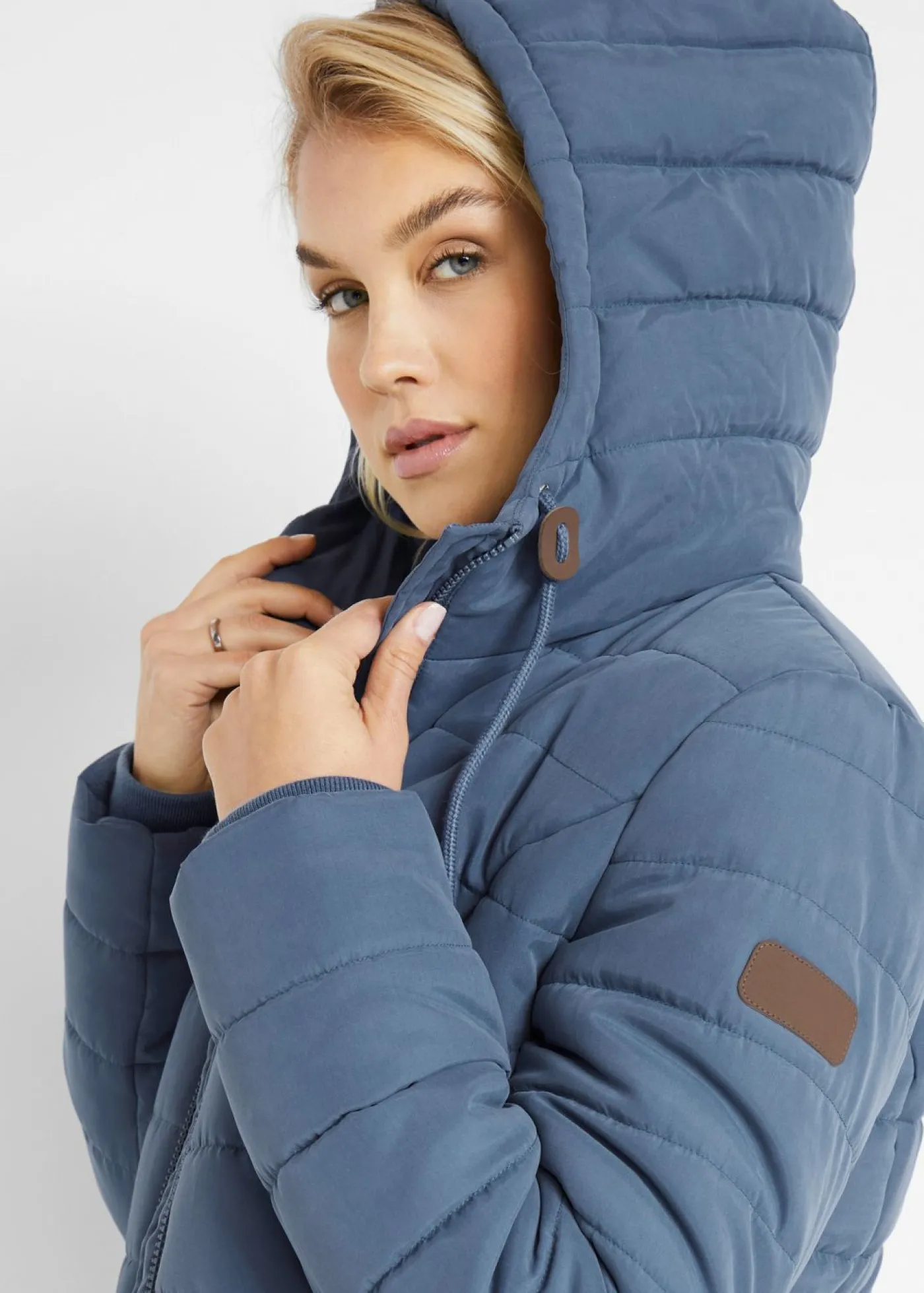 bonprix bonprix Chaquetas Y Abrigos>Abrigo acolchado, aspecto 2 en 1 índigo