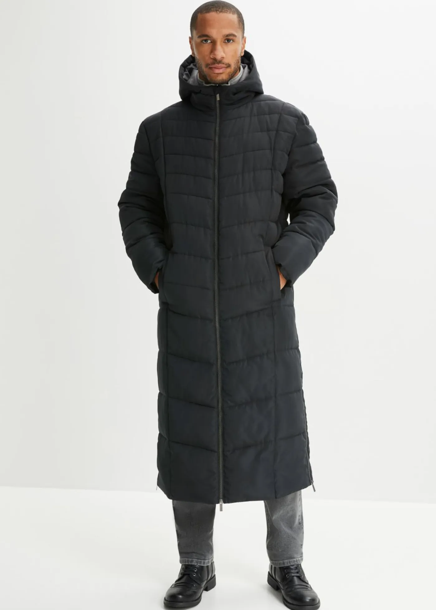 bonprix bonprix Chaquetas Y Abrigos·Abrigos|Chaquetas Y Abrigos·Plumones>Abrigo acolchado largo, con capucha Negro + gris ahumado