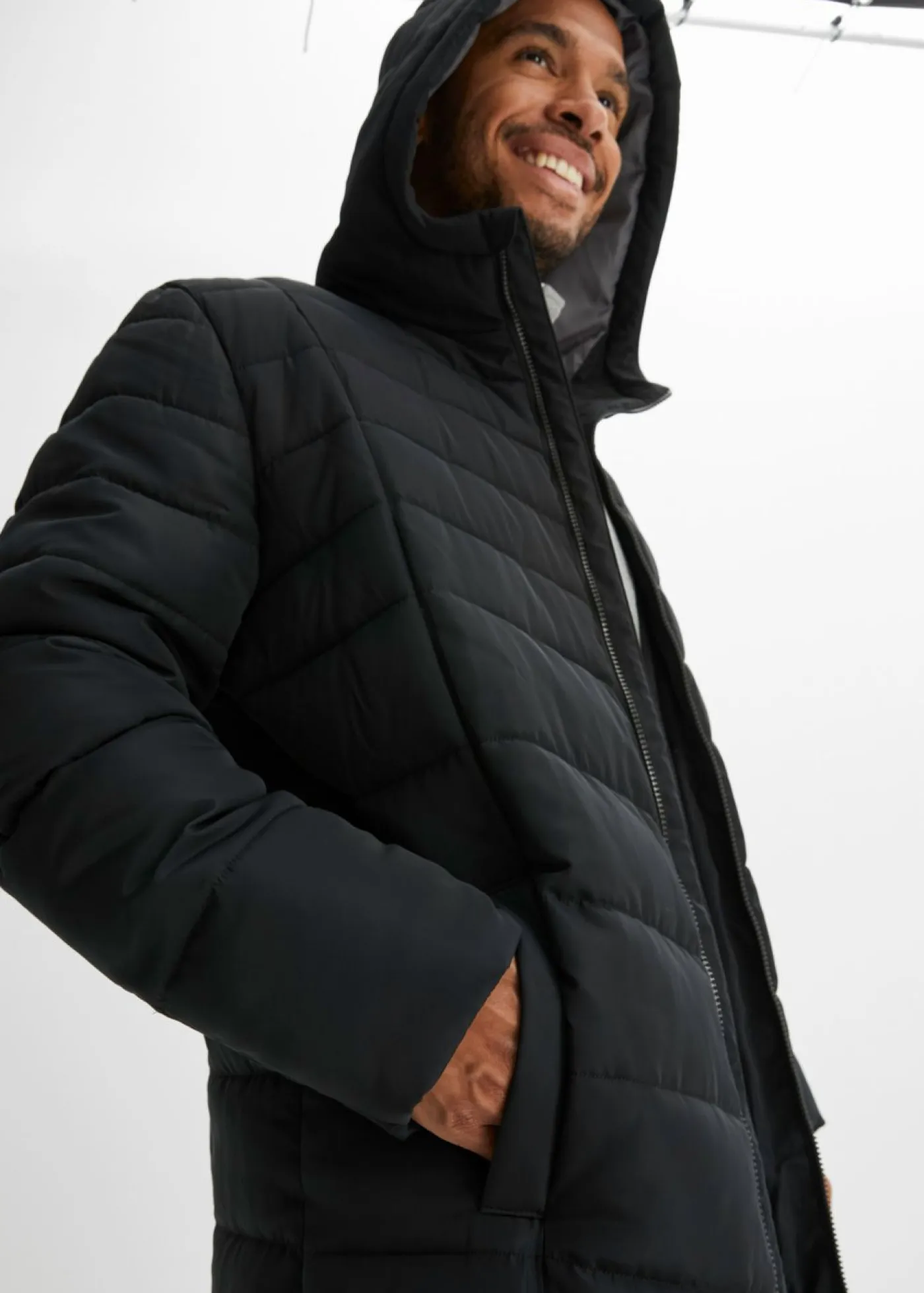 bonprix bonprix Chaquetas Y Abrigos·Abrigos|Chaquetas Y Abrigos·Plumones>Abrigo acolchado largo, con capucha Negro + gris ahumado