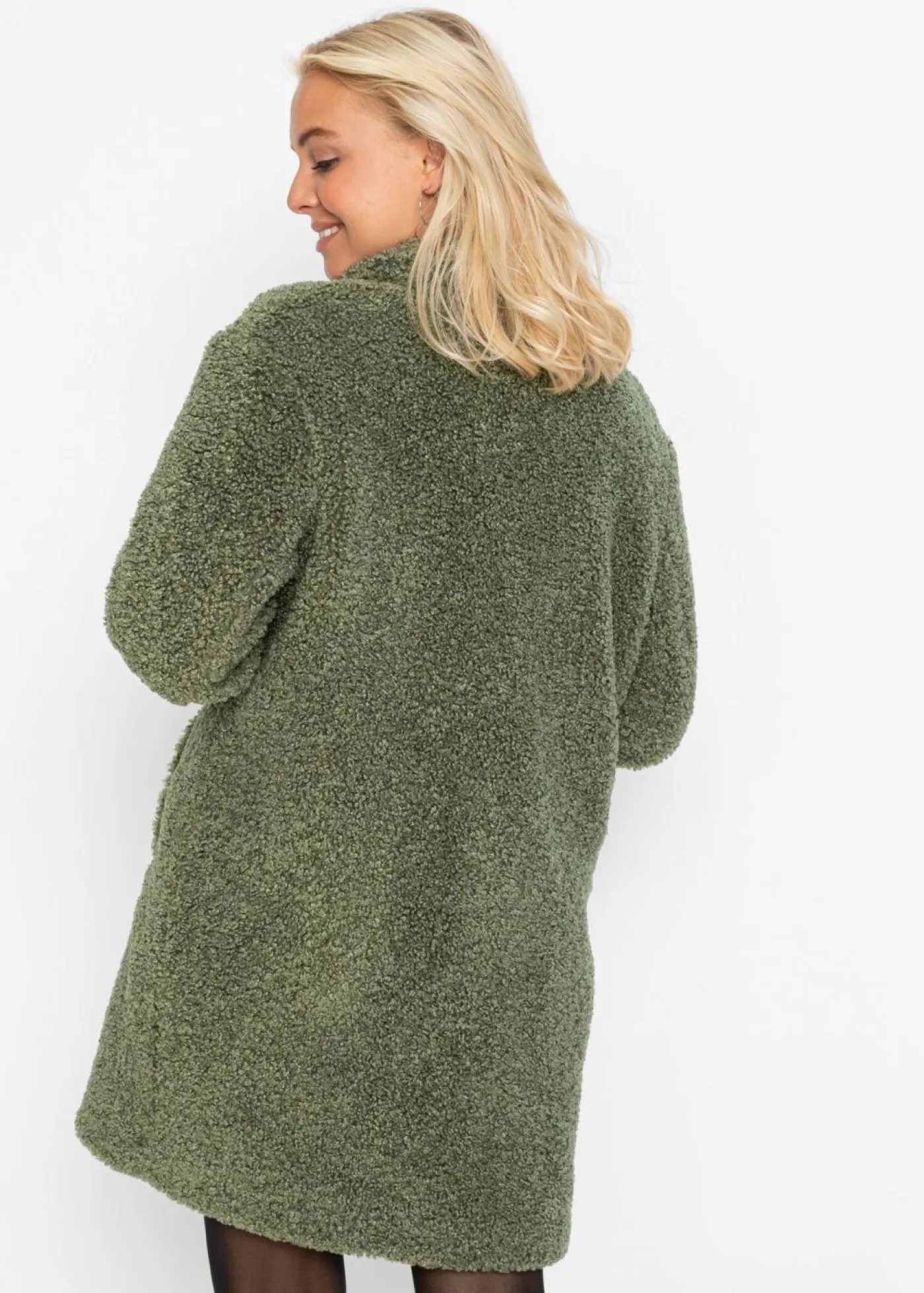 bonprix bonprix Chaquetas Y Abrigos>Abrigo corto Verde oliva