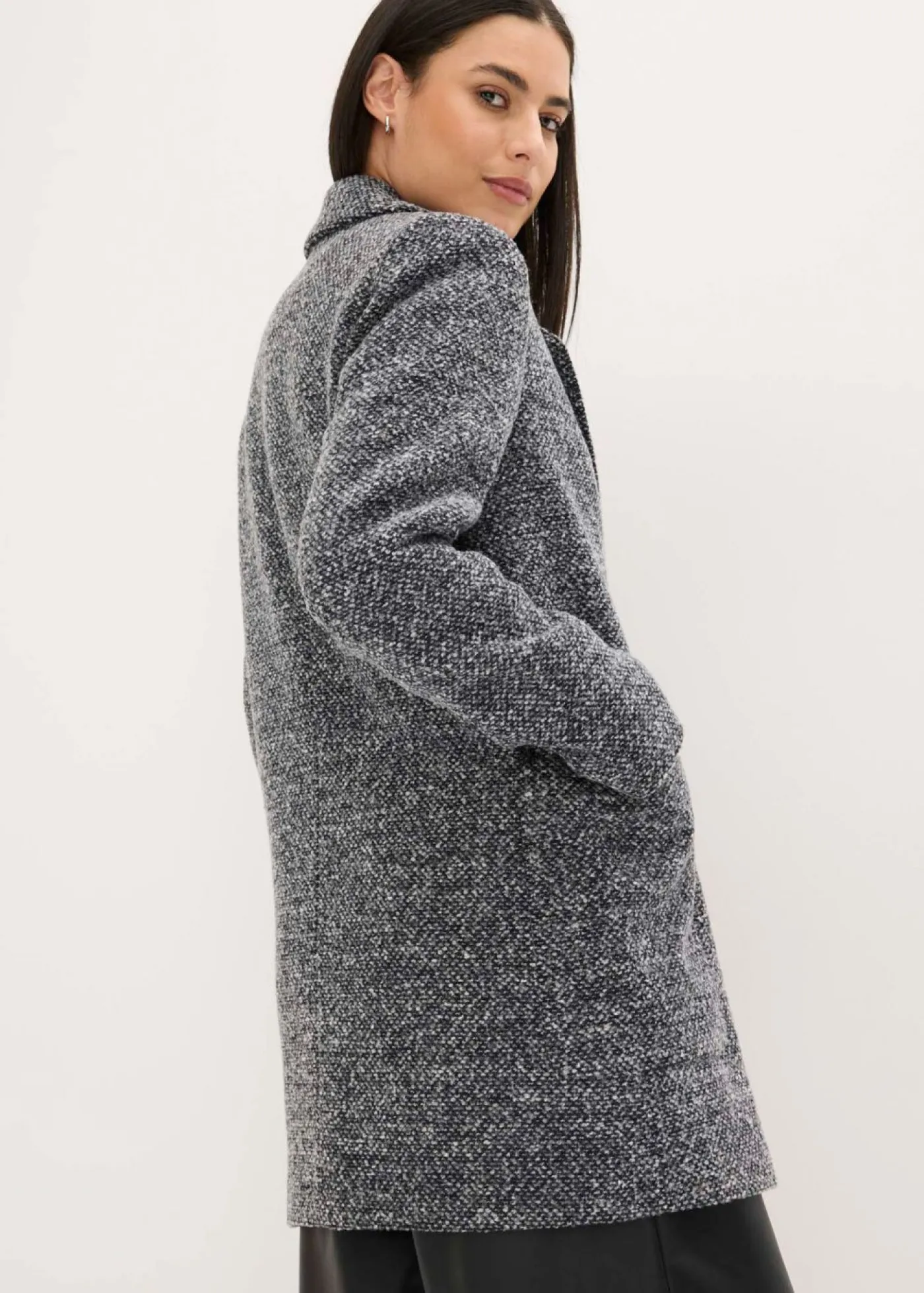 bonprix bonprix Chaquetas Y Abrigos>Abrigo corto con aspecto de lana Antracita oscuro jaspeado