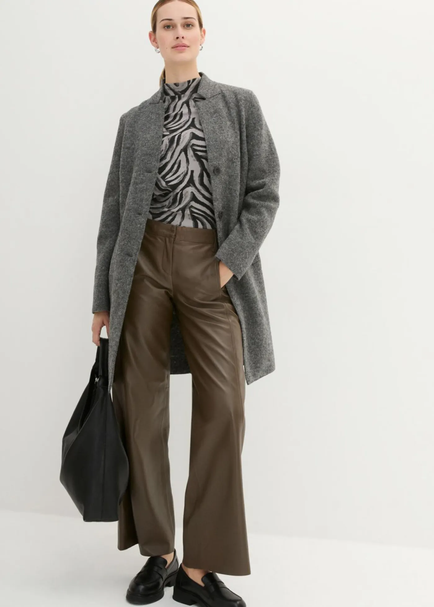 bonprix bonprix Chaquetas Y Abrigos>Abrigo corto de lana gris moteado