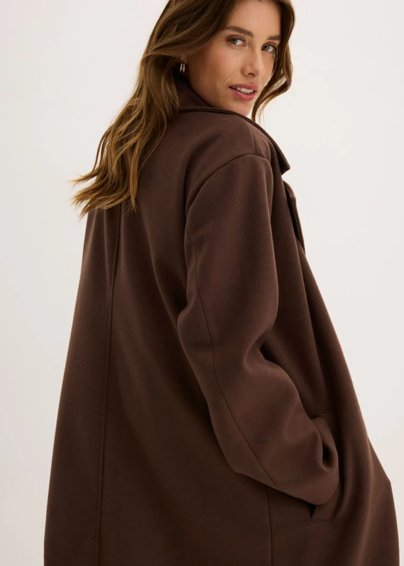 bonprix bonprix Chaquetas Y Abrigos>Abrigo holgado con aspecto de lana Marrón oscuro