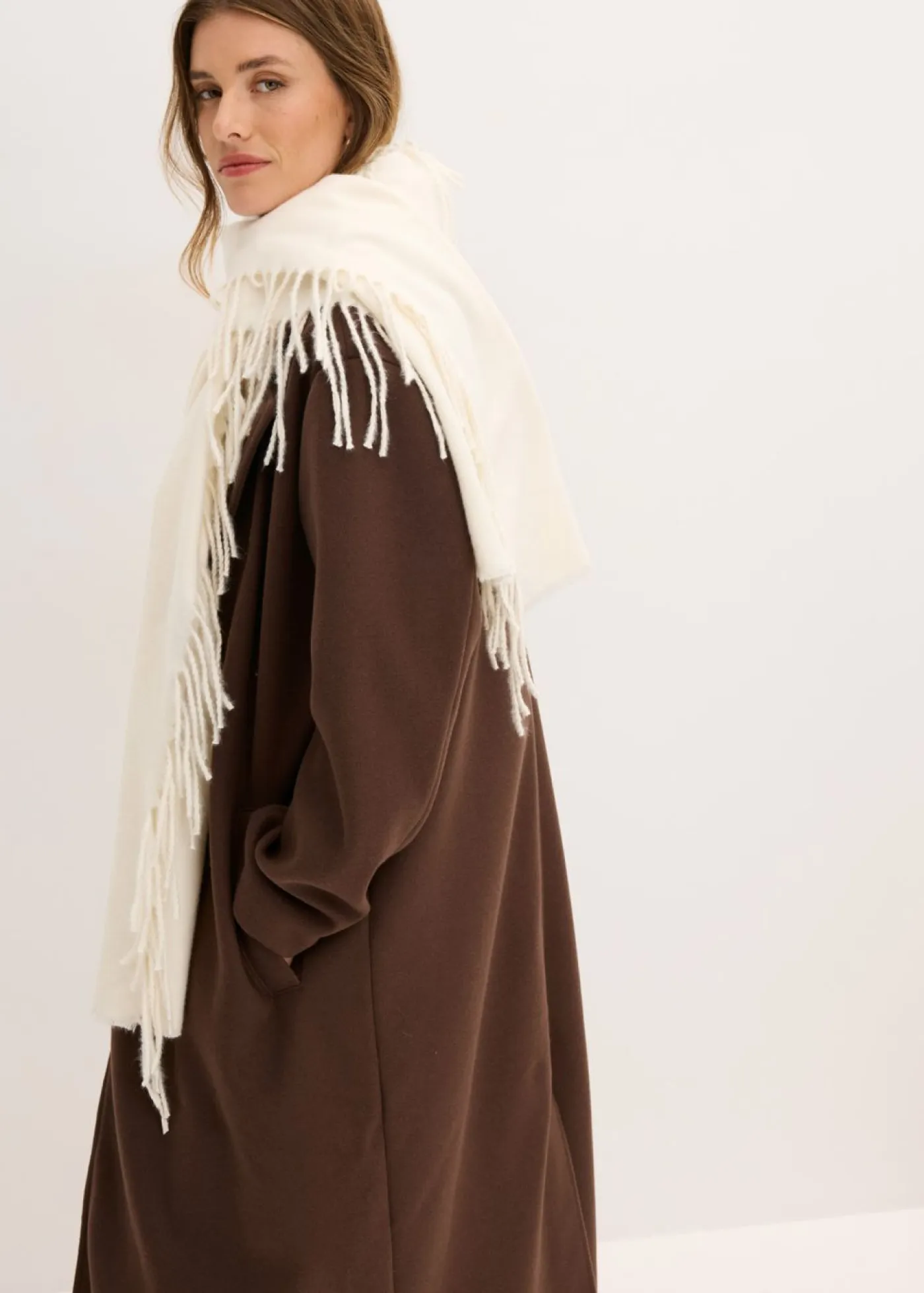 bonprix bonprix Chaquetas Y Abrigos>Abrigo holgado con aspecto de lana Marrón oscuro