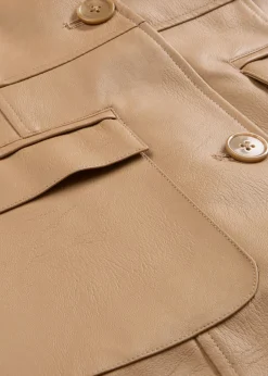 bonprix bonprix Chaquetas Y Abrigos>Abrigo ligero y entallado de piel sintética con solapas Coñac