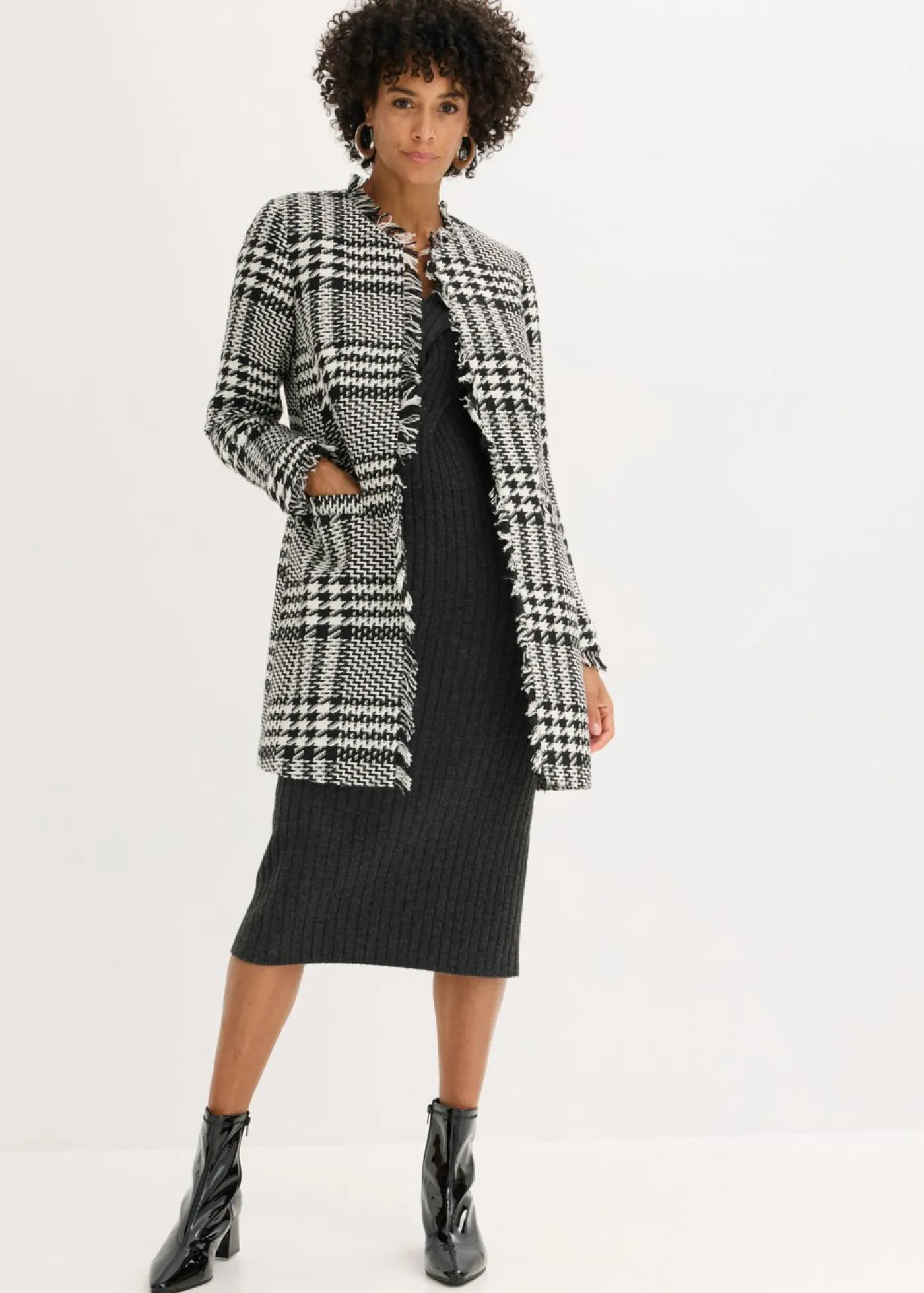 bonprix bonprix Blazers>Americana larga de bouclé Negro-blanco lana a cuadros