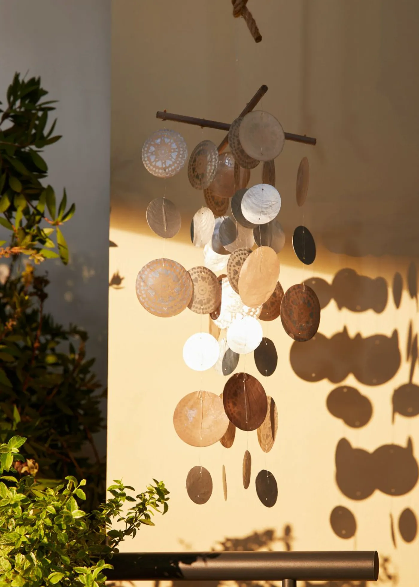 bonprix bpc living bonprix collection Muebles De Exterior·Decoración E Iluminación De Jardín|Decoración Barata>Atrapasueños Boltze con conchas Marrón grisáceo-crema