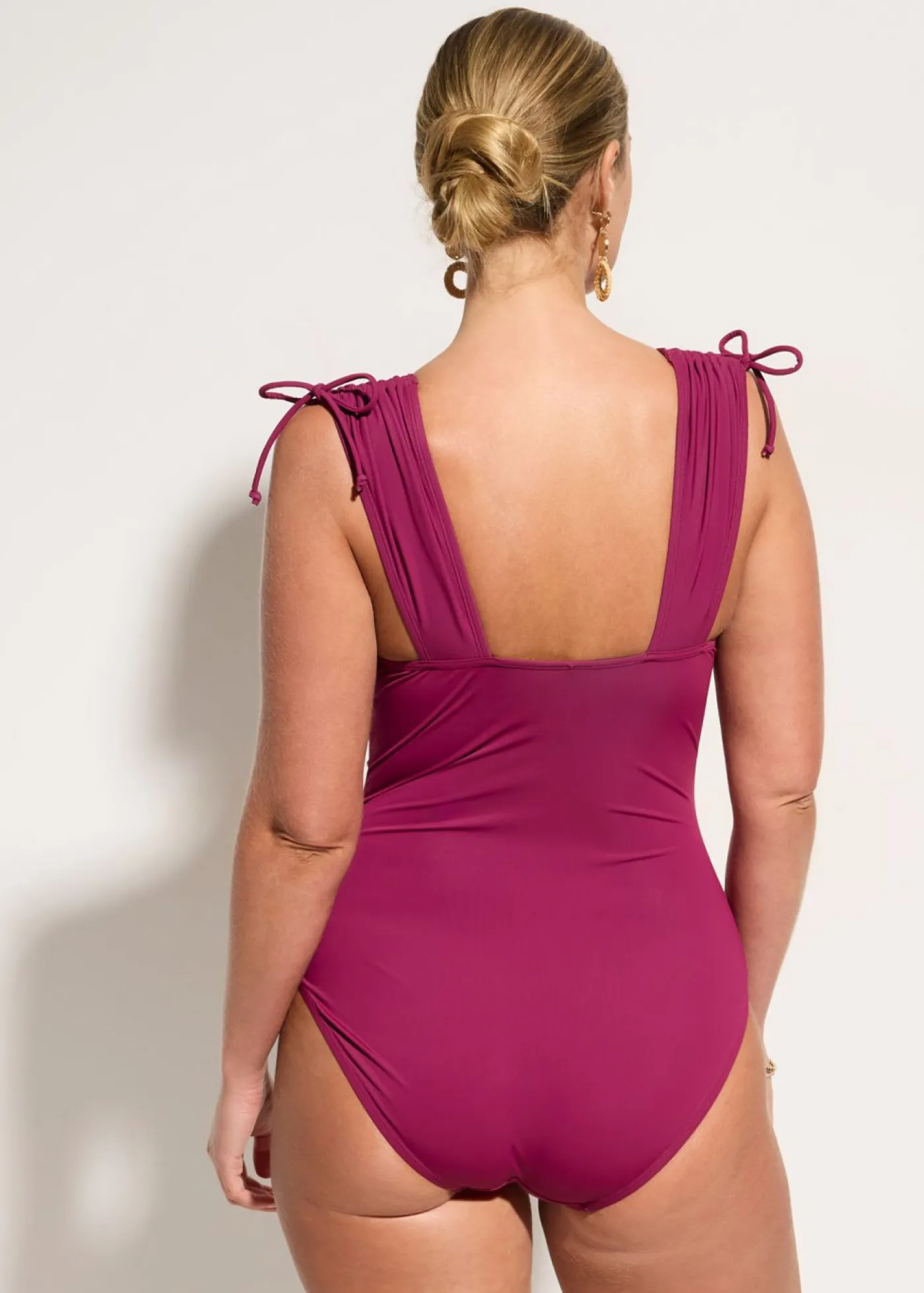 Mujer bonprix bonprix Bañador con ligero efecto moldeador y tirantes anchos