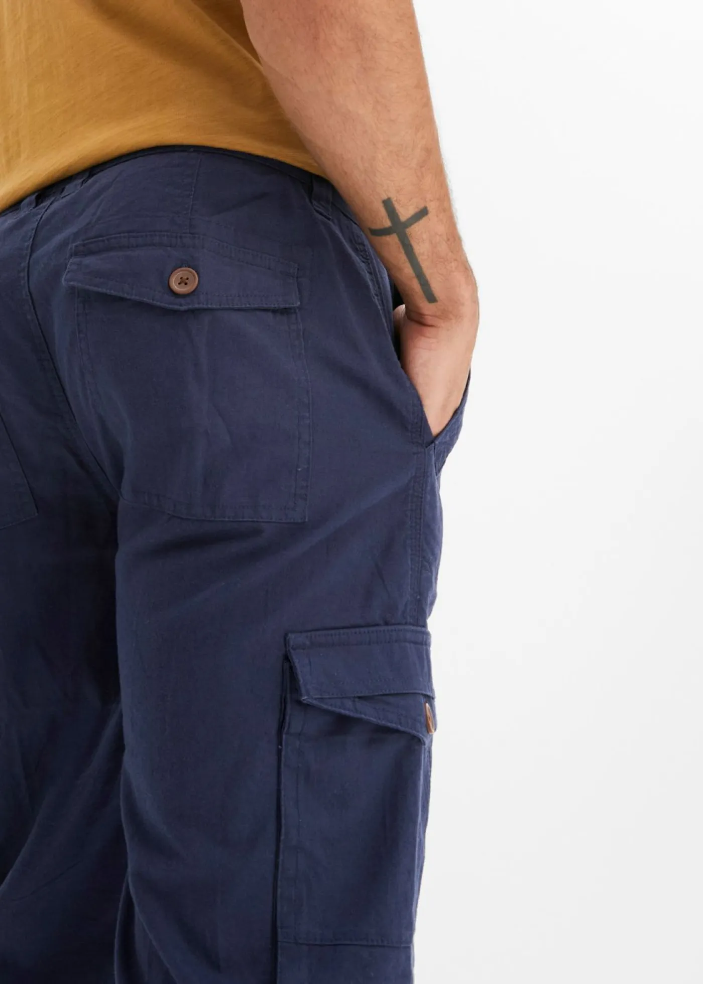 Hombre bonprix bonprix Bermudas cargo largas, regular fit, de mezcla de lino ligera