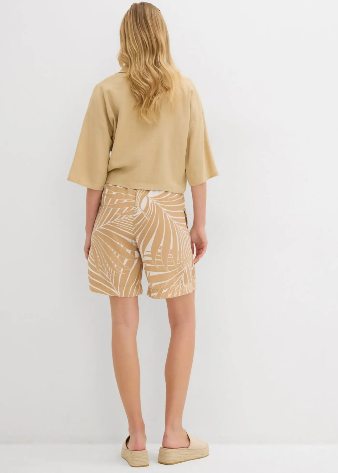 bonprix bonprix Shorts|Pantalones>Bermudas con cintura elástica blanco lana-beige nuevo