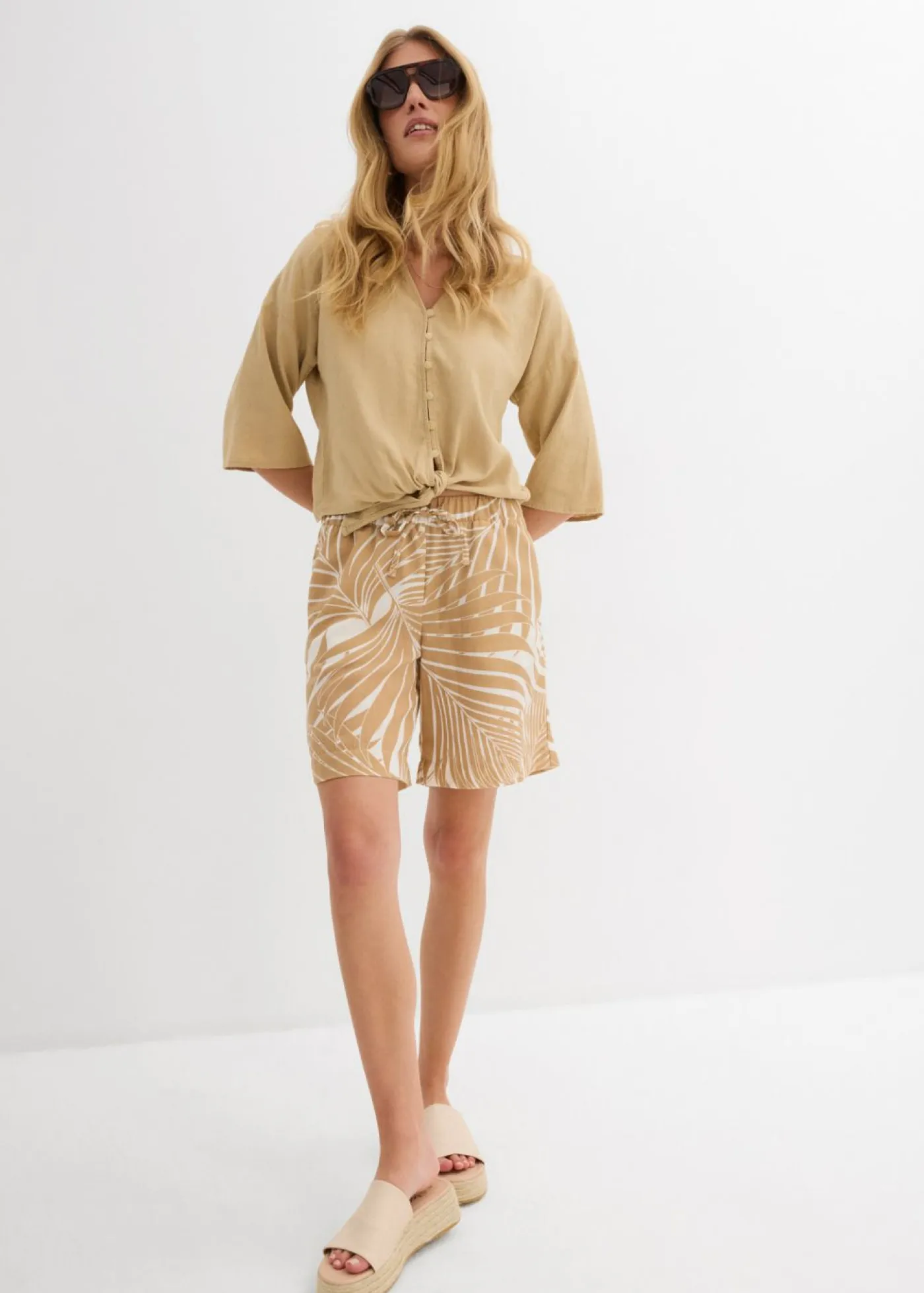 bonprix bonprix Shorts|Pantalones>Bermudas con cintura elástica blanco lana-beige nuevo