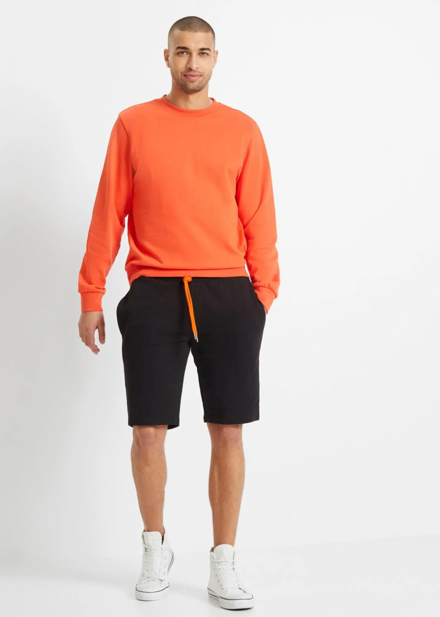 bonprix bonprix Shorts|Ropa Deportiva>Bermudas de chándal Negro/naranja