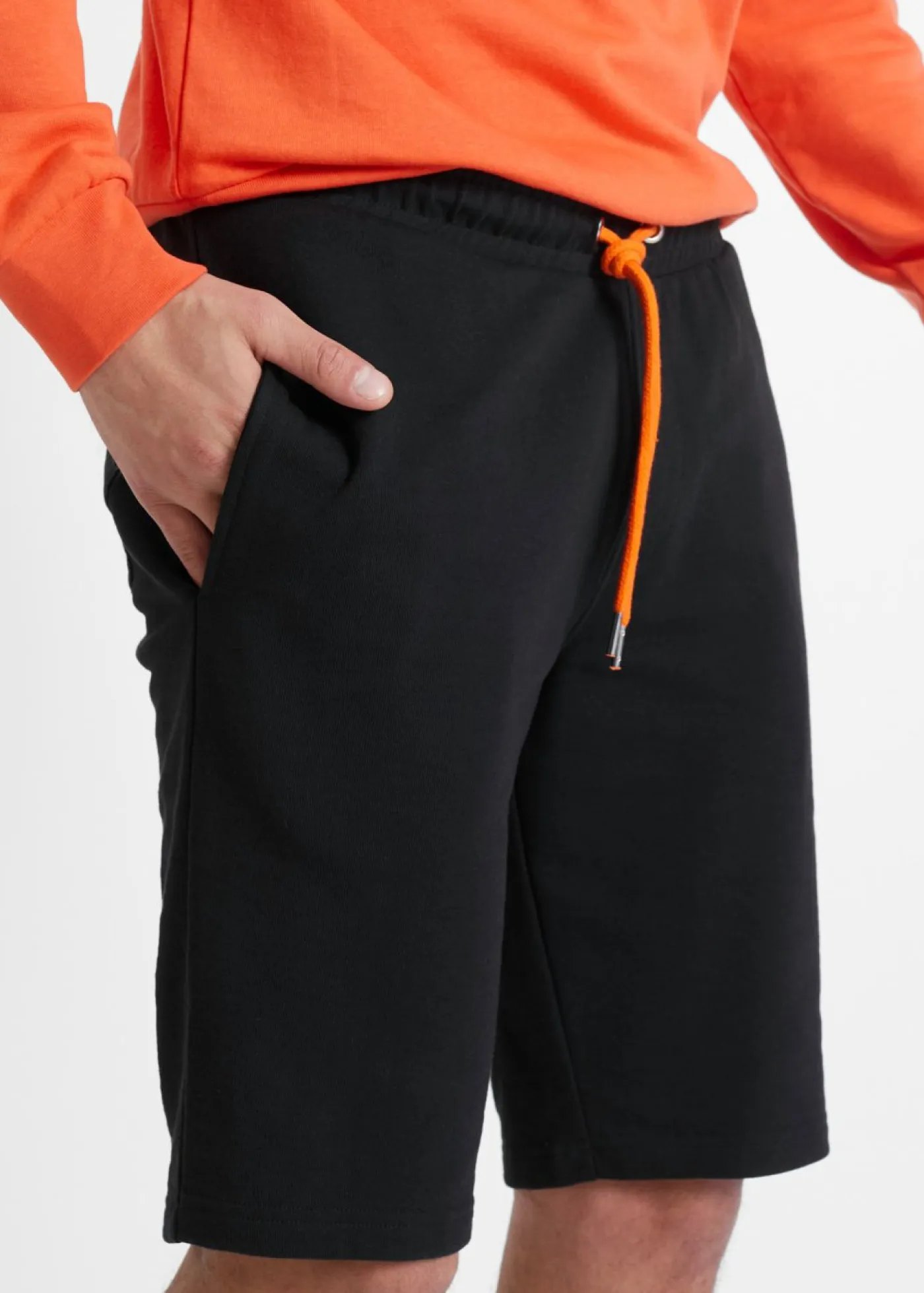 bonprix bonprix Shorts|Ropa Deportiva>Bermudas de chándal Negro/naranja