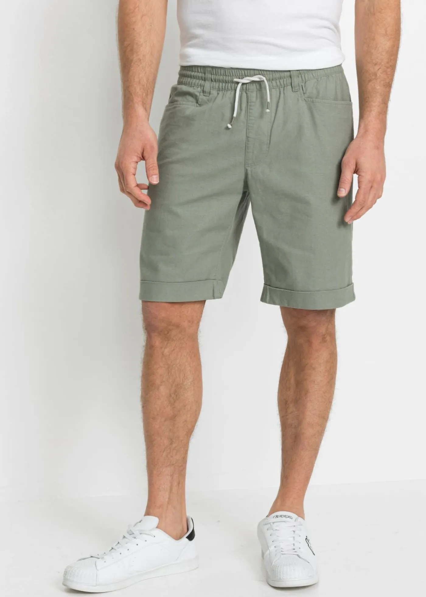 bonprix bonprix Shorts|Pantalones>Bermudas sin cierre de mezcla de lino con corte regular Verde alga