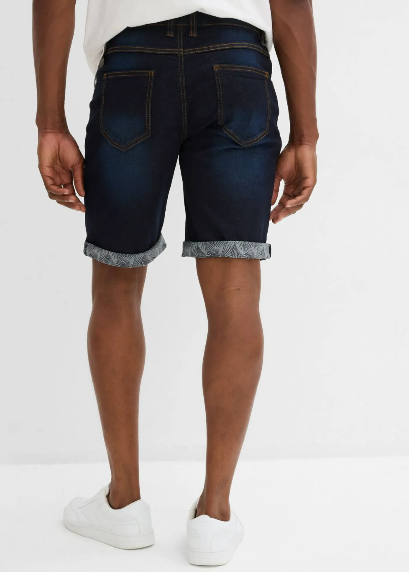 bonprix bonprix Shorts|Vaqueros>Bermudas vaqueras elásticas con corte regular denim oscuro