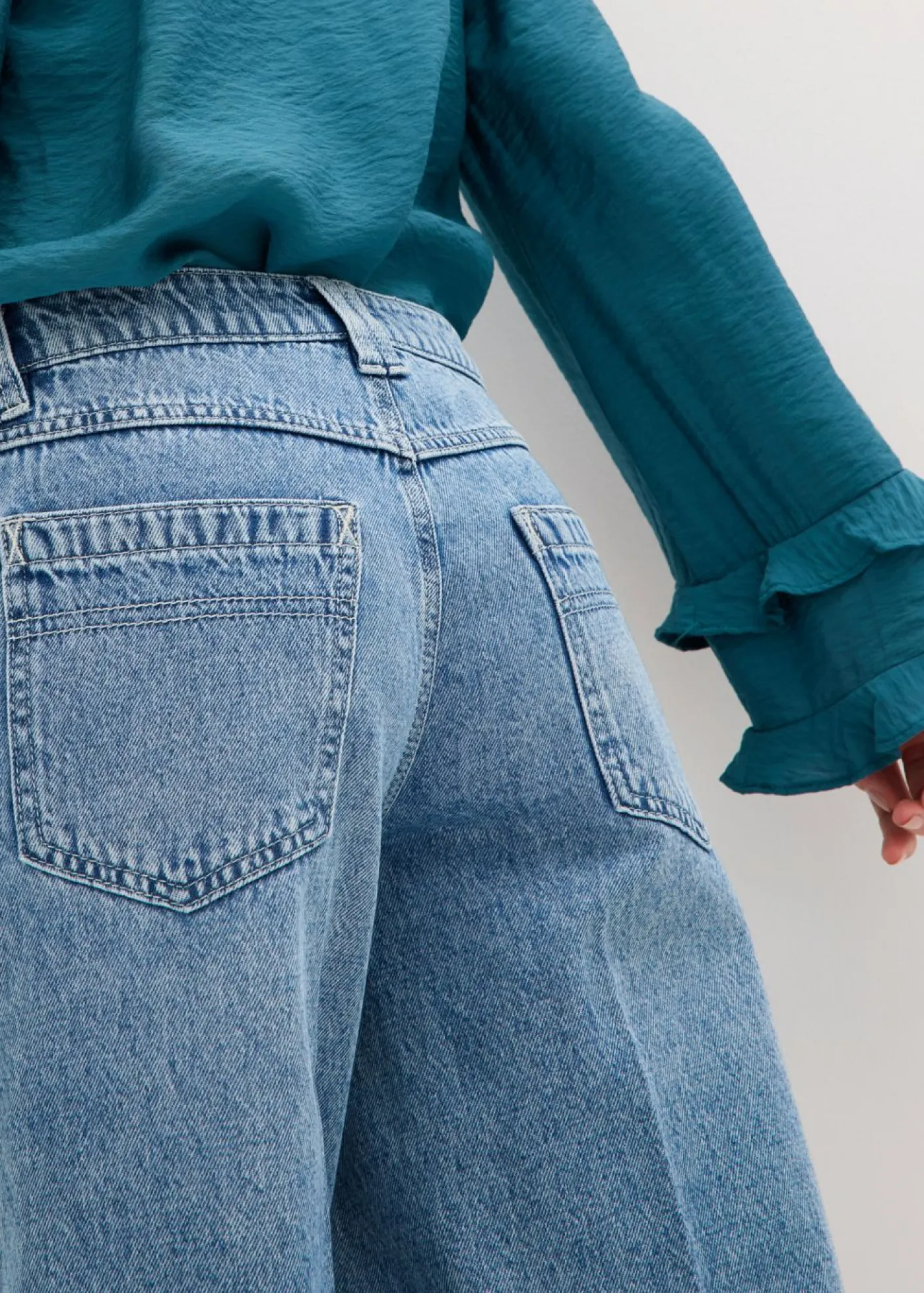 bonprix bonprix Shorts|Vaqueros>Bermudas vaqueras mid waist, low stretch Denim desgastado