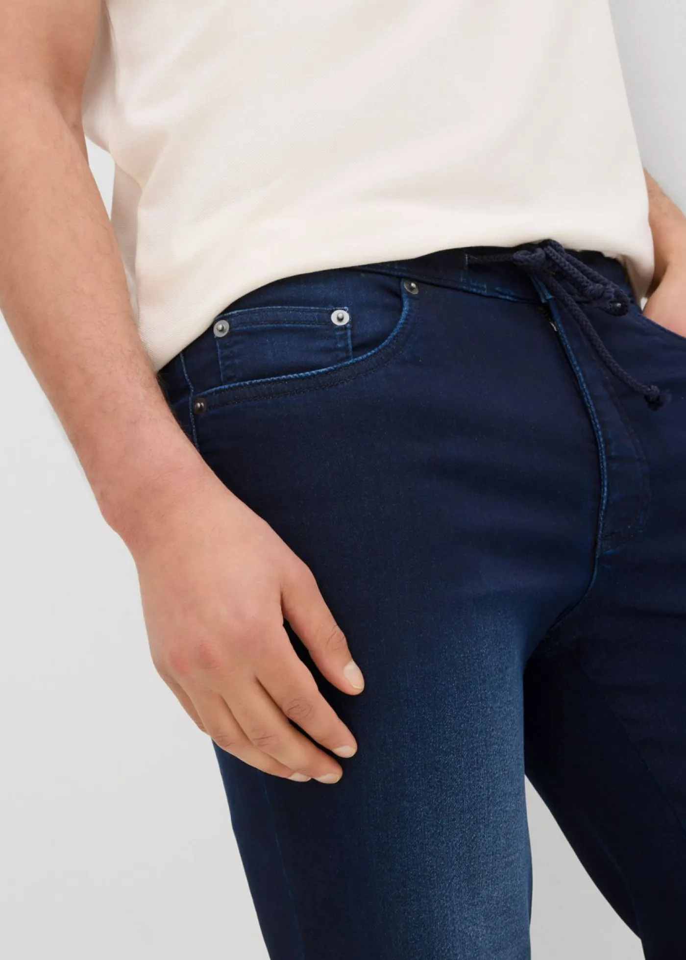 Hombre bonprix bonprix Bermudas vaqueras tipo chándal con cintura cómoda, regular fit (2 unidades)