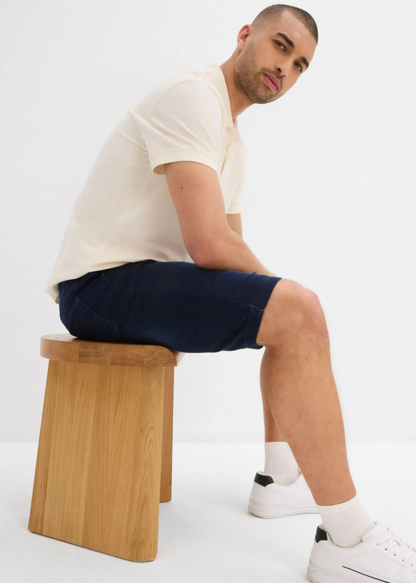 Hombre bonprix bonprix Bermudas vaqueras tipo chándal con cintura cómoda, regular fit (2 unidades)