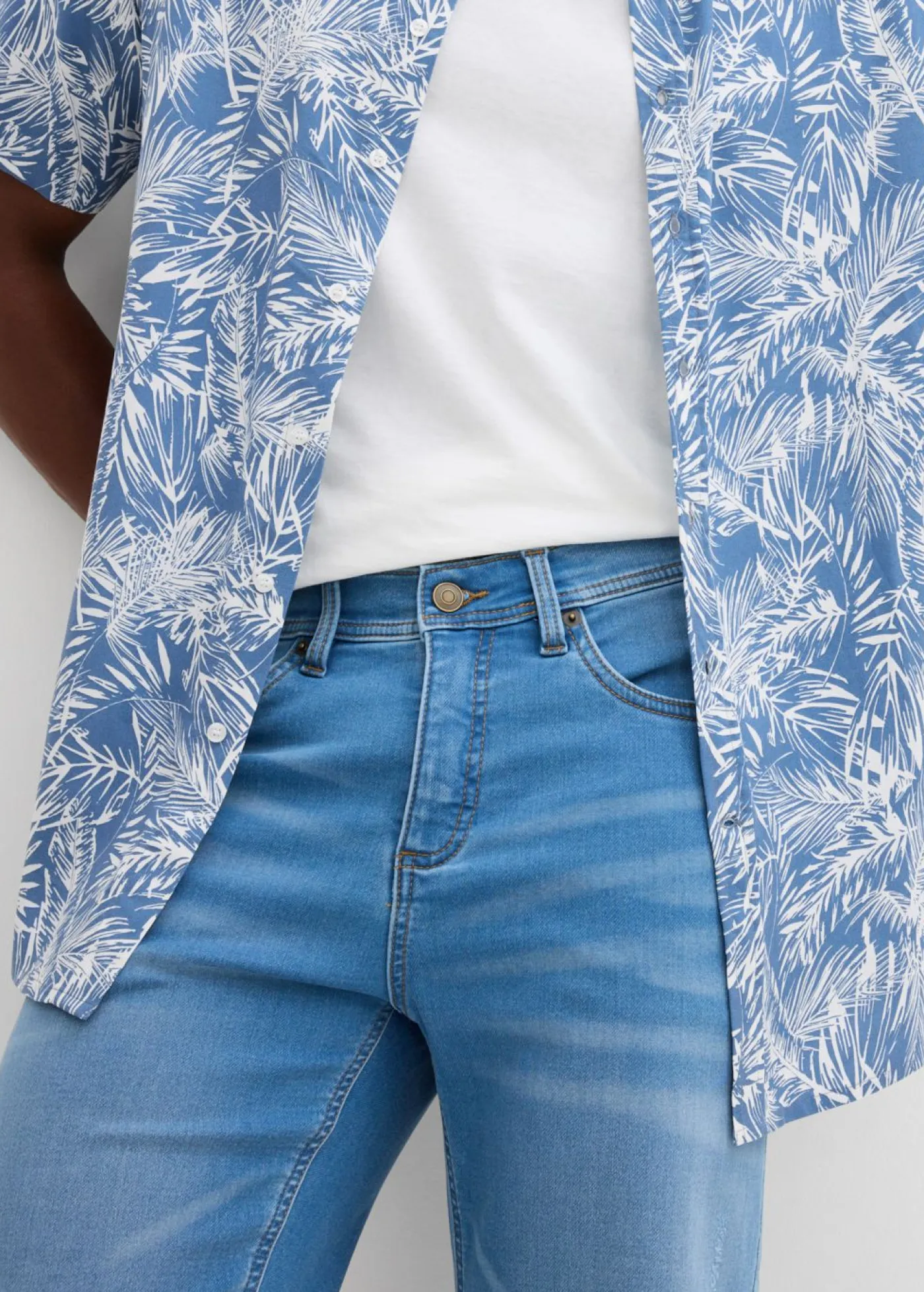 Hombre bonprix bonprix Bermudas vaqueras tipo chándal con corte holgado y regular