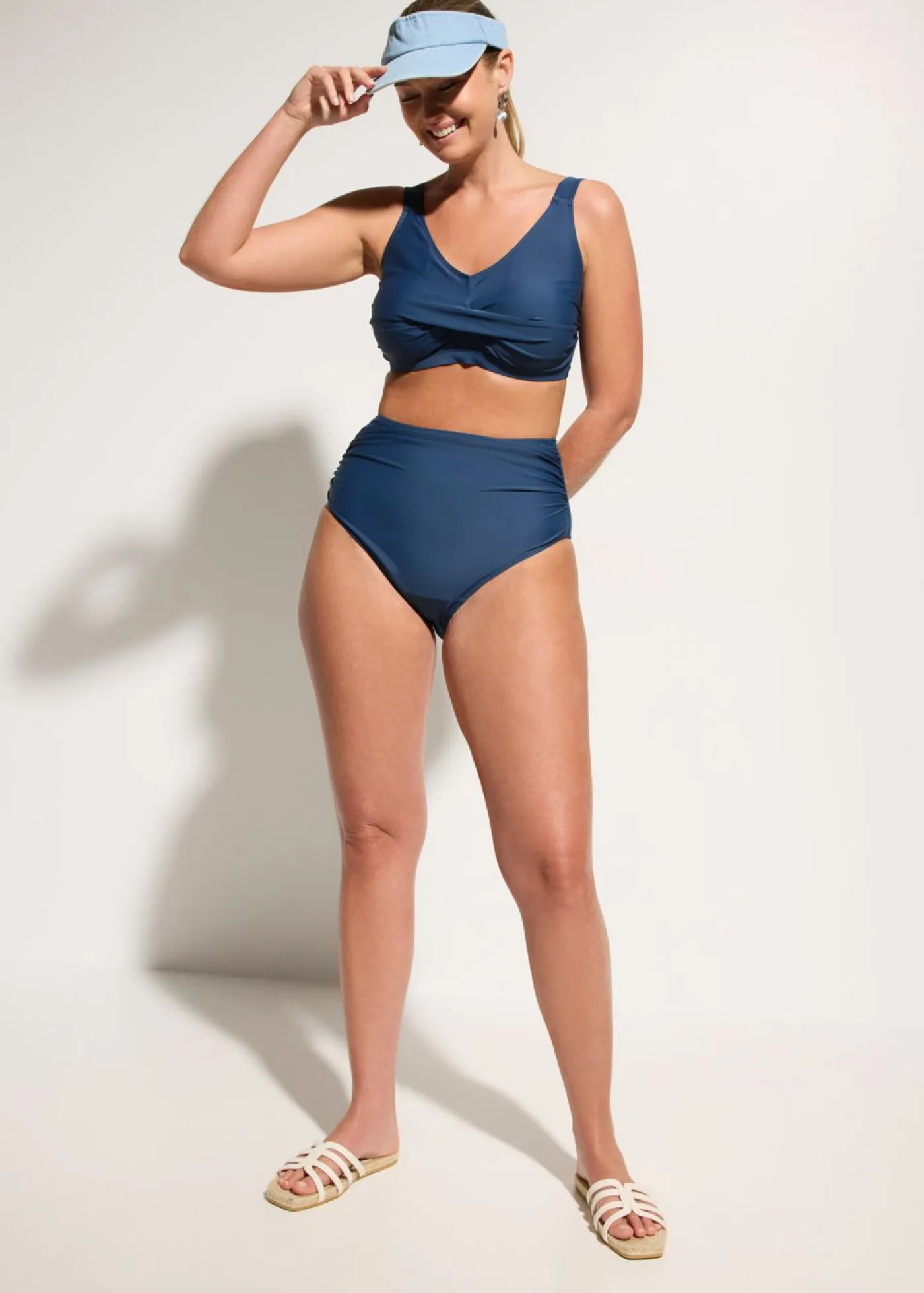 bonprix bonprix Vestidos Moldeadores|Novedades>Bikini con ligero efecto moldeador y aspecto cruzado (2 piezas) Azul almirante