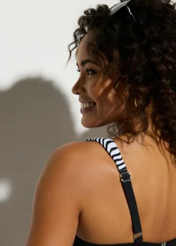 Mujer bonprix bonprix Bikini reductor con tirantes acolchados (2 piezas)