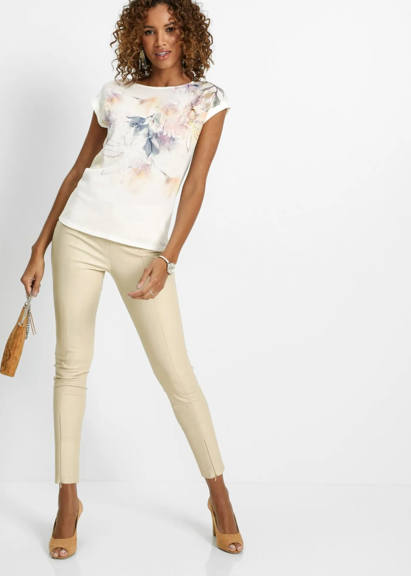 bonprix bonprix Camisetas>Blusa crema suave floral