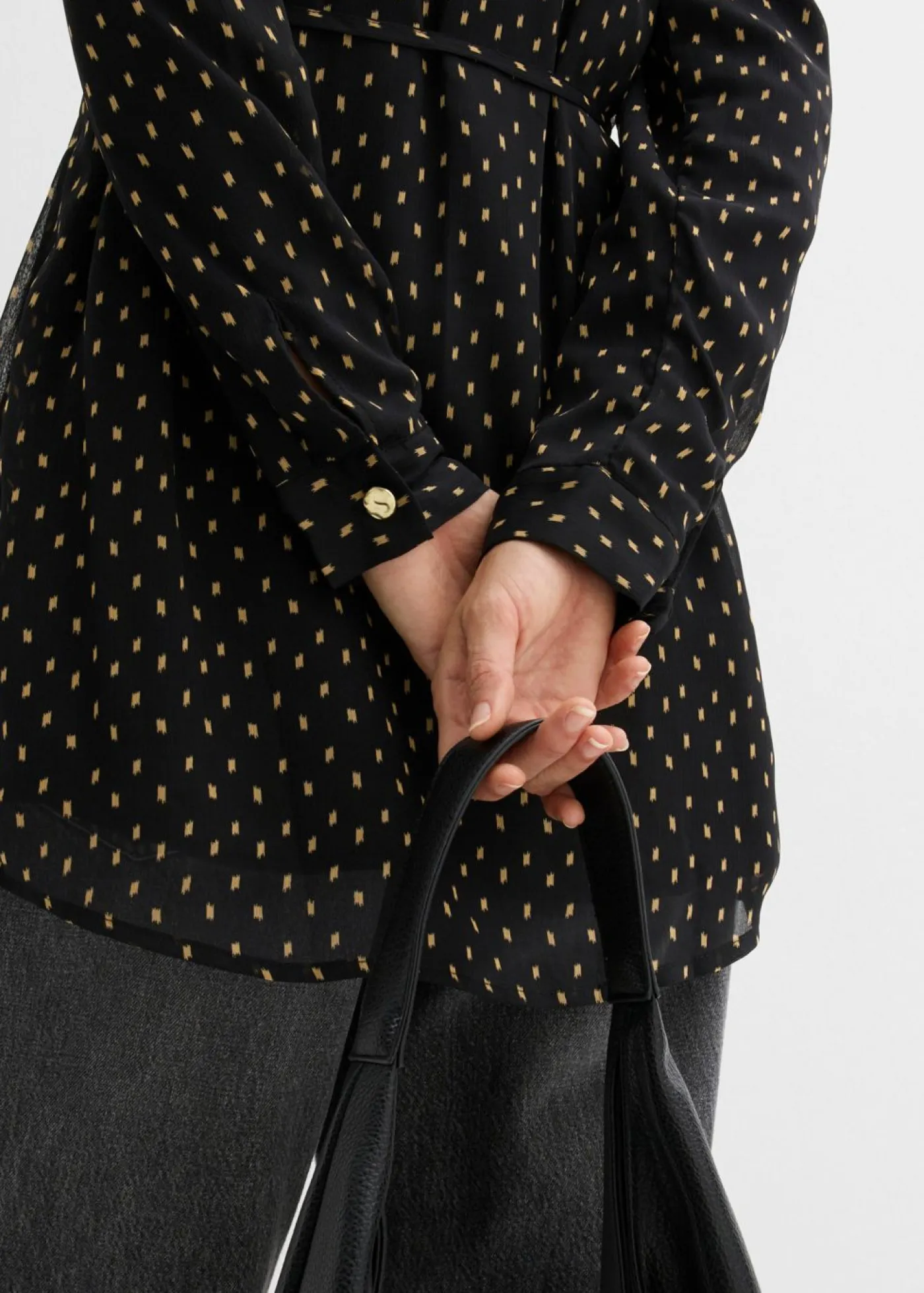 bonprix bonprix Premamá>Blusa 2 en 1 de gasa para durante y después del embarazo Negro-oro