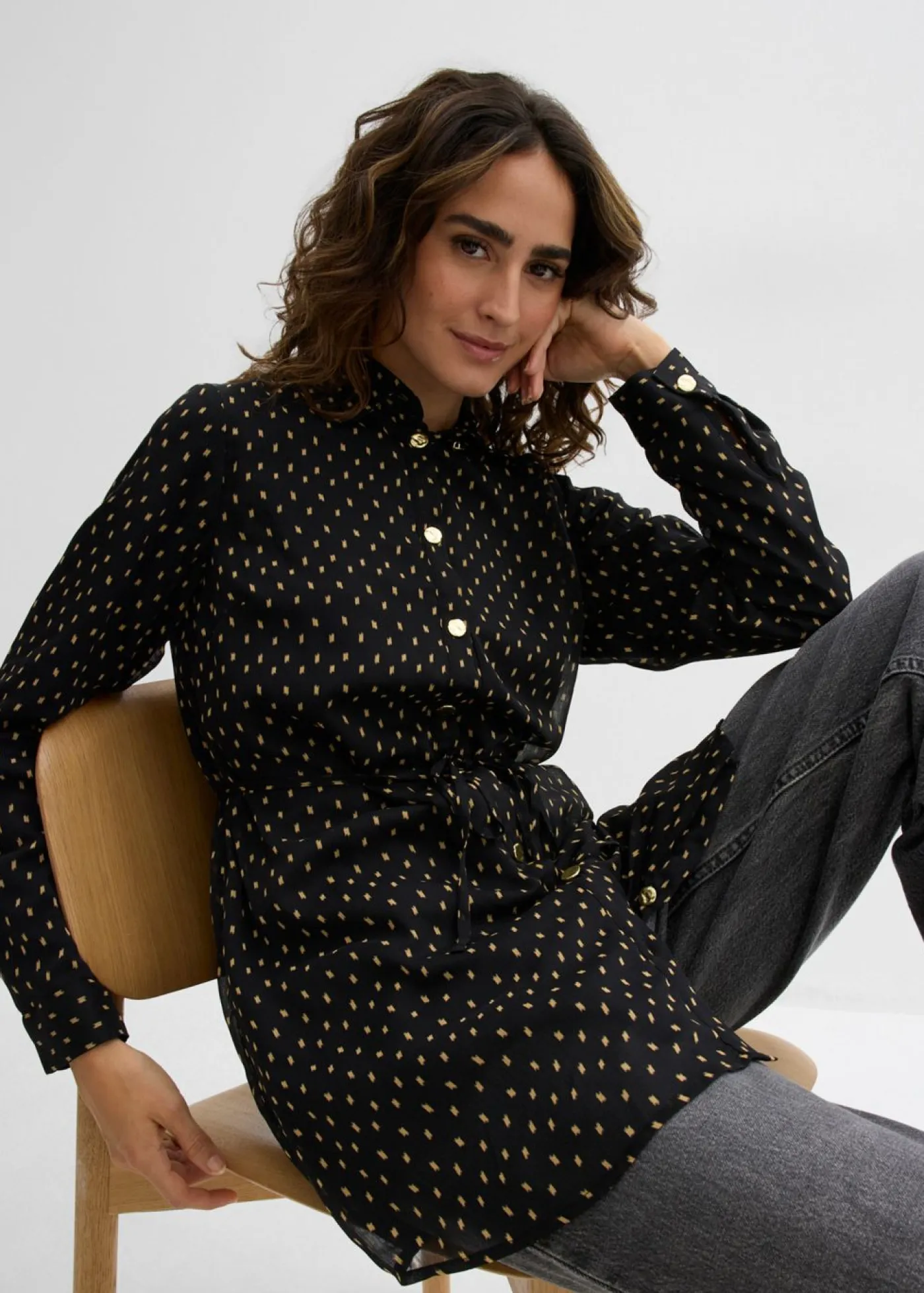 bonprix bonprix Premamá>Blusa 2 en 1 de gasa para durante y después del embarazo Negro-oro