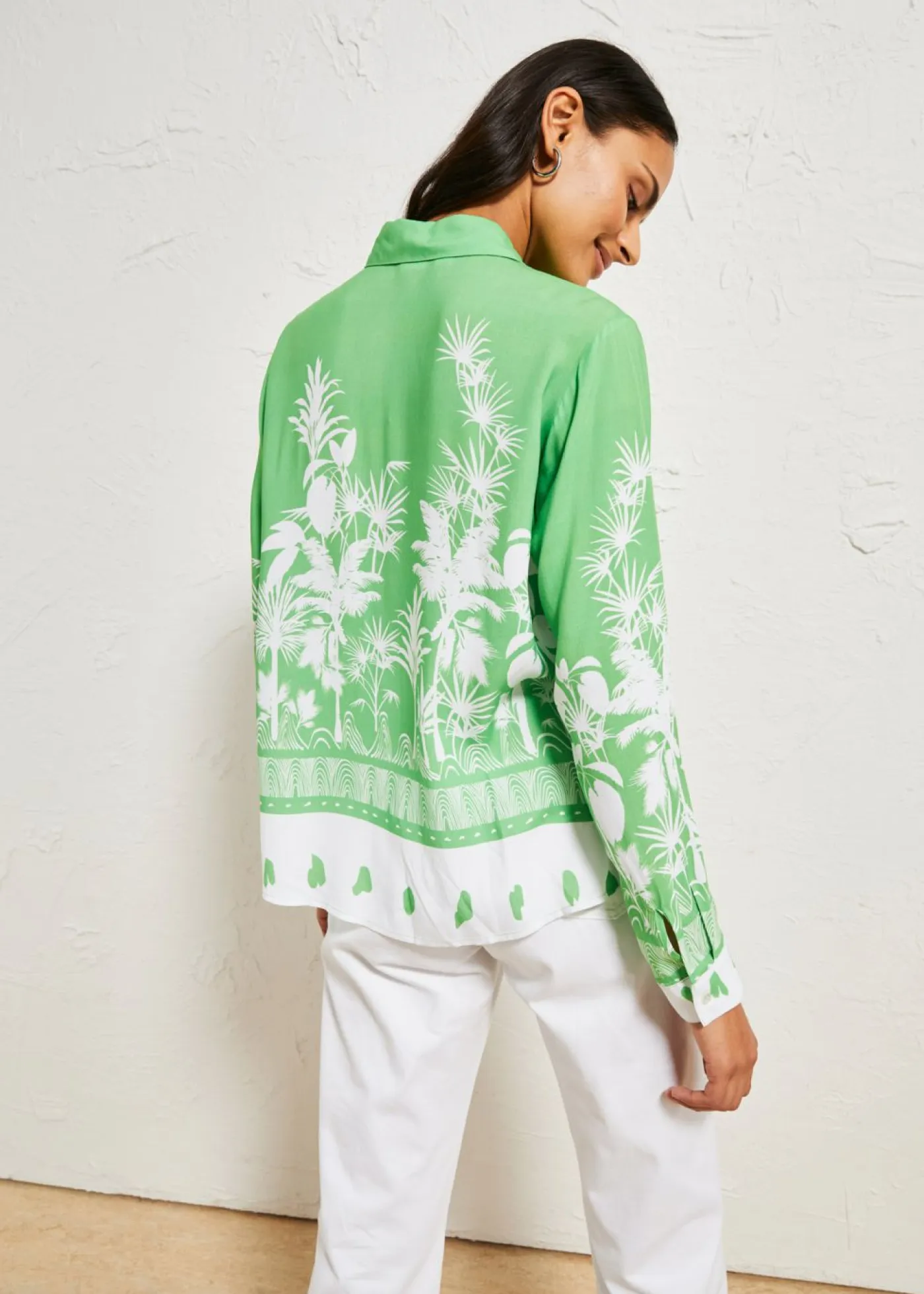 bonprix bonprix Camisas Y Blusas>Blusa asimétrica de viscosa fluida Verde vibrante/blanco estampado