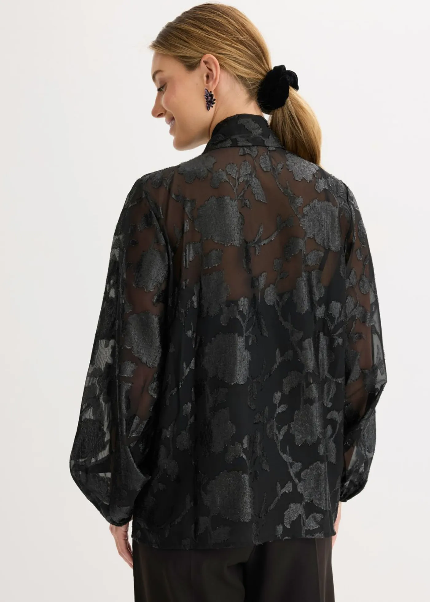 bonprix bonprix Camisas Y Blusas|Ropa Elegante>Blusa con bordado Negro