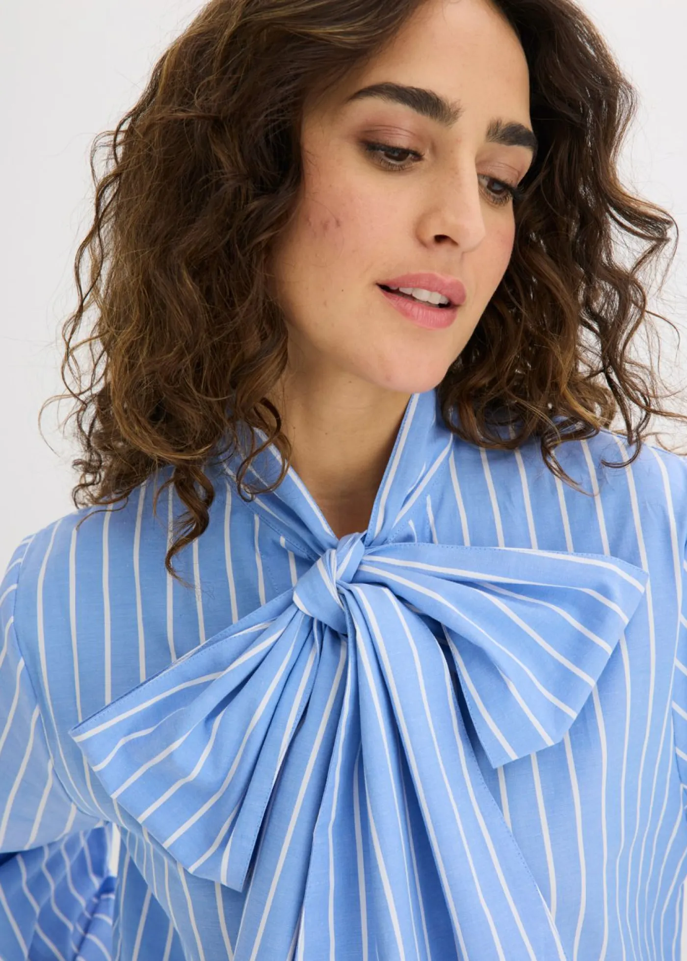 Mujer bonprix bonprix Blusa con lazo