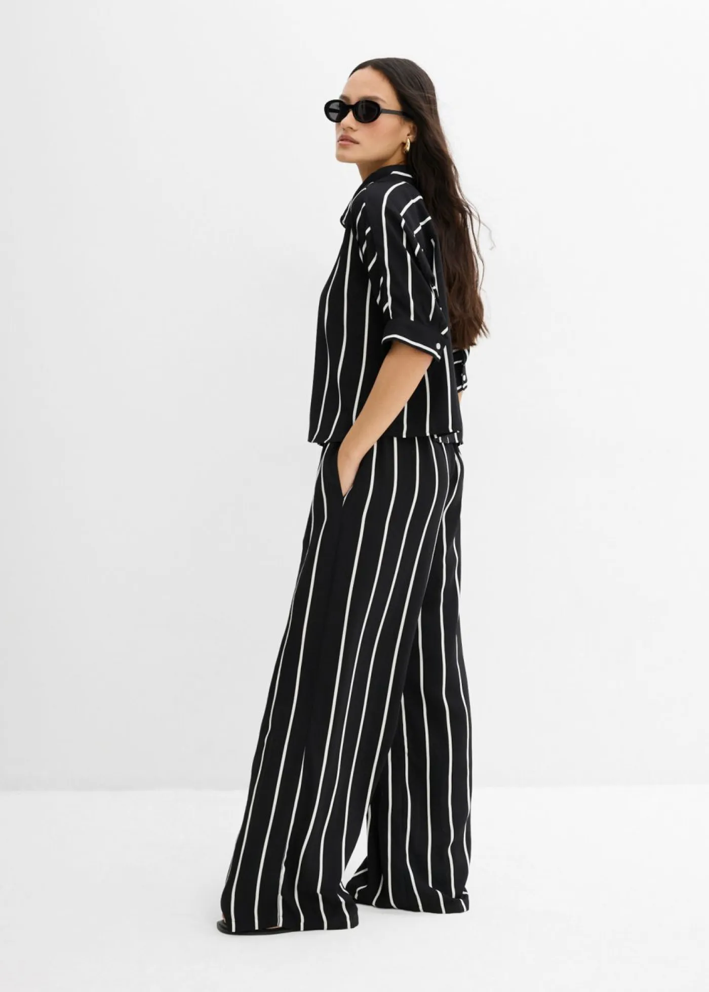 Mujer bonprix bonprix Blusa de manga corta con crepé estructurado