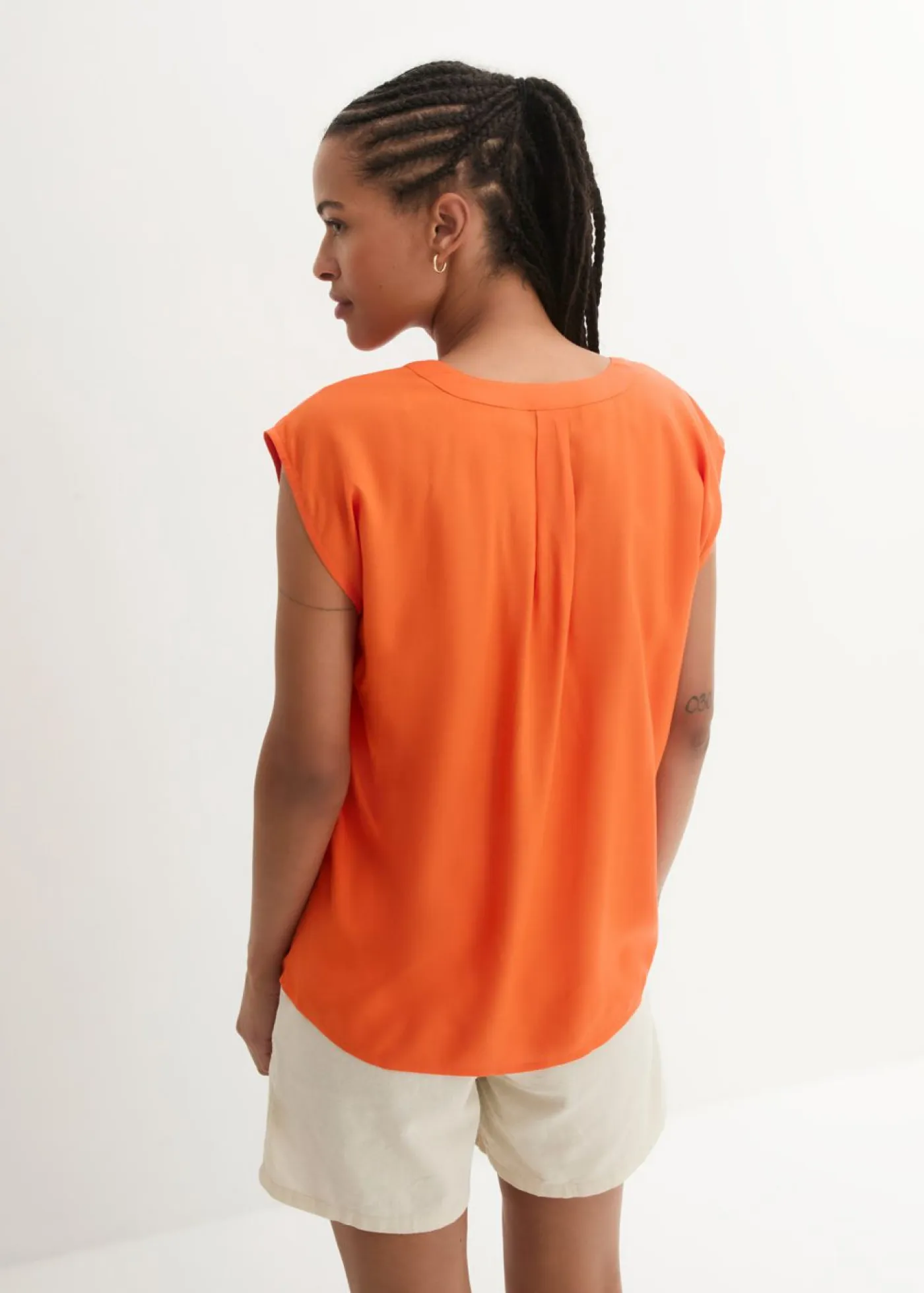 Mujer bonprix bonprix Blusa de manga corta con escote en V