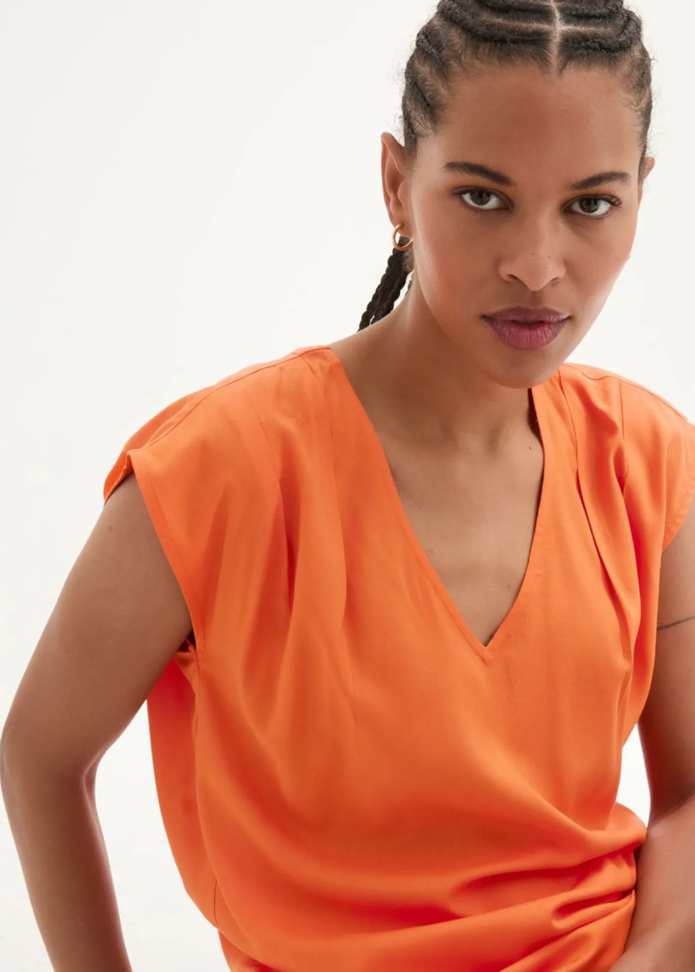 Mujer bonprix bonprix Blusa de manga corta con escote en V