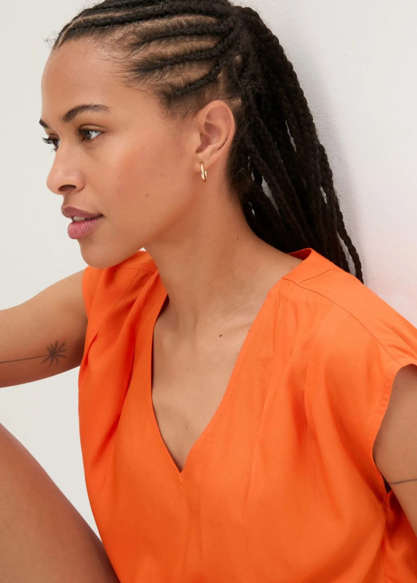 Mujer bonprix bonprix Blusa de manga corta con escote en V