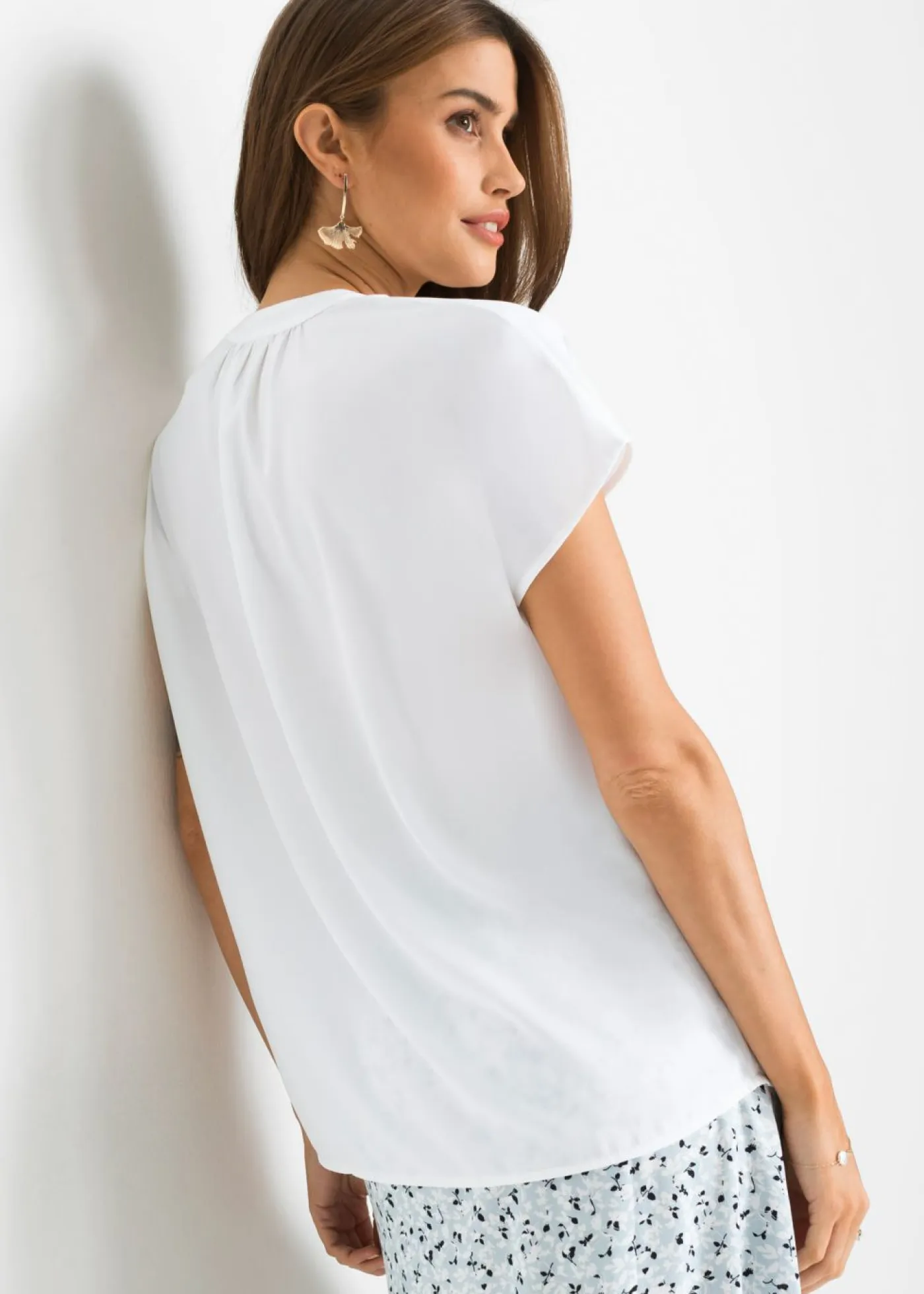 Mujer bonprix bonprix Blusa de manga corta con botones ocultos