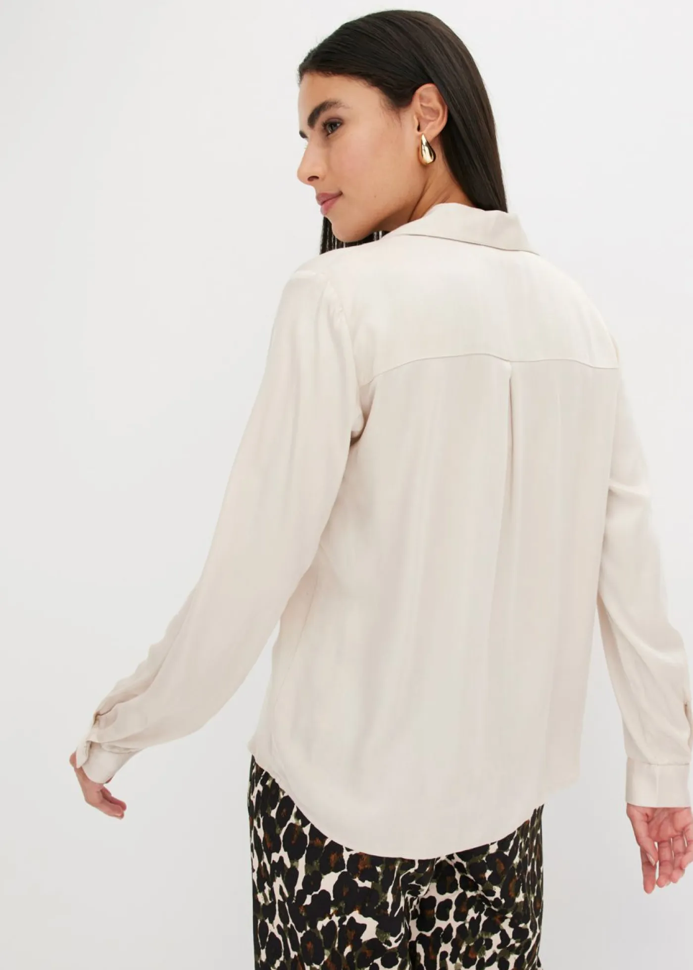 bonprix bonprix Camisas Y Blusas>Blusa de satén fino Arena claro