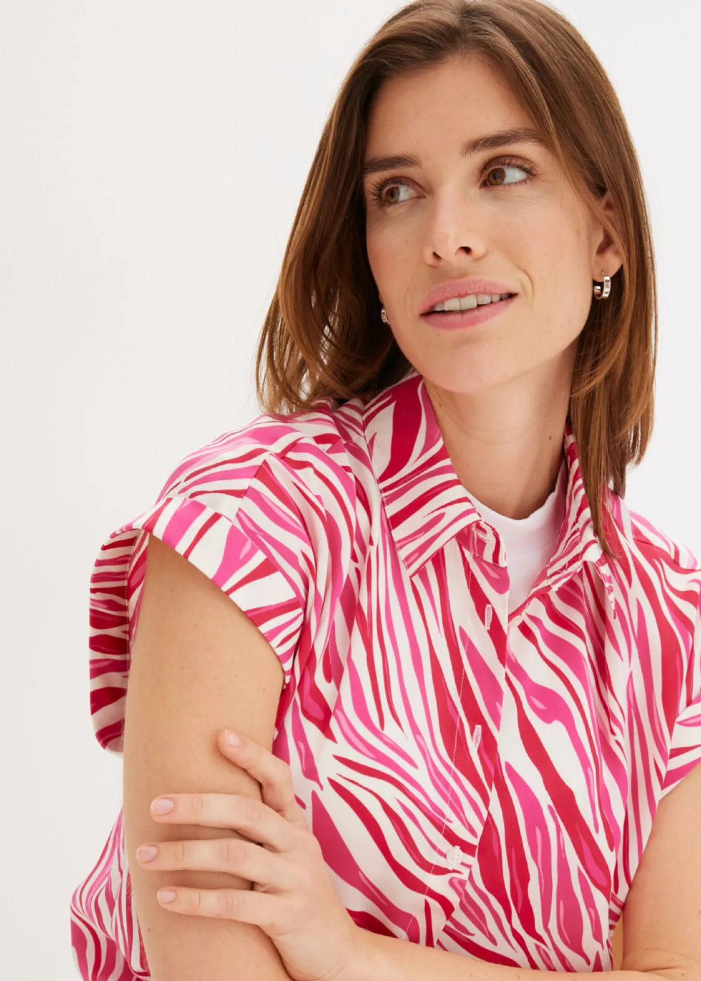 bonprix bonprix Conjuntos De Ropa|Camisas Y Blusas>Blusa de satén fluido crema/rosa con estampado gráfico