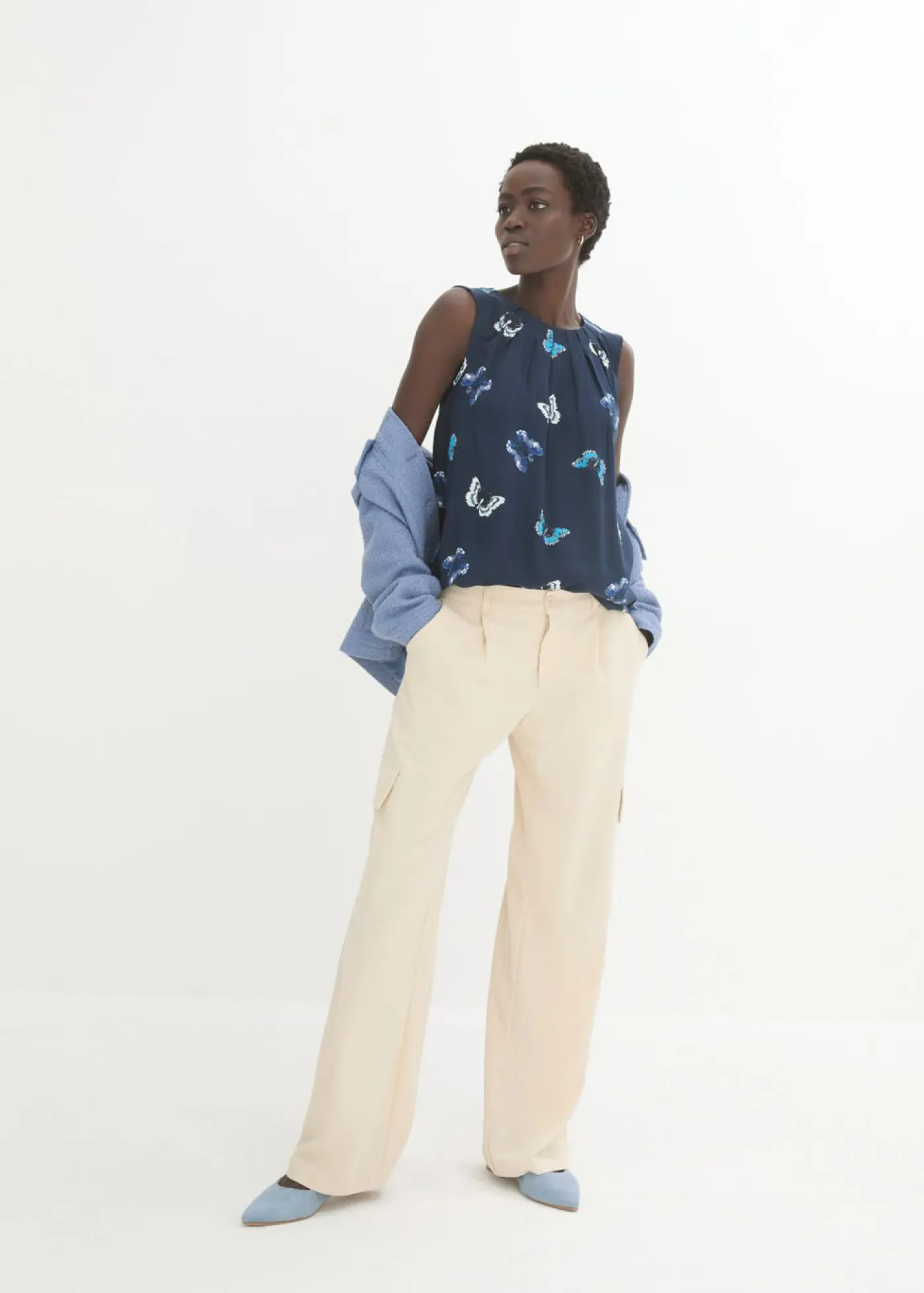 bonprix bonprix Camisas Y Blusas|Camisetas>Blusa de viscosa fluida Azul marino estampado