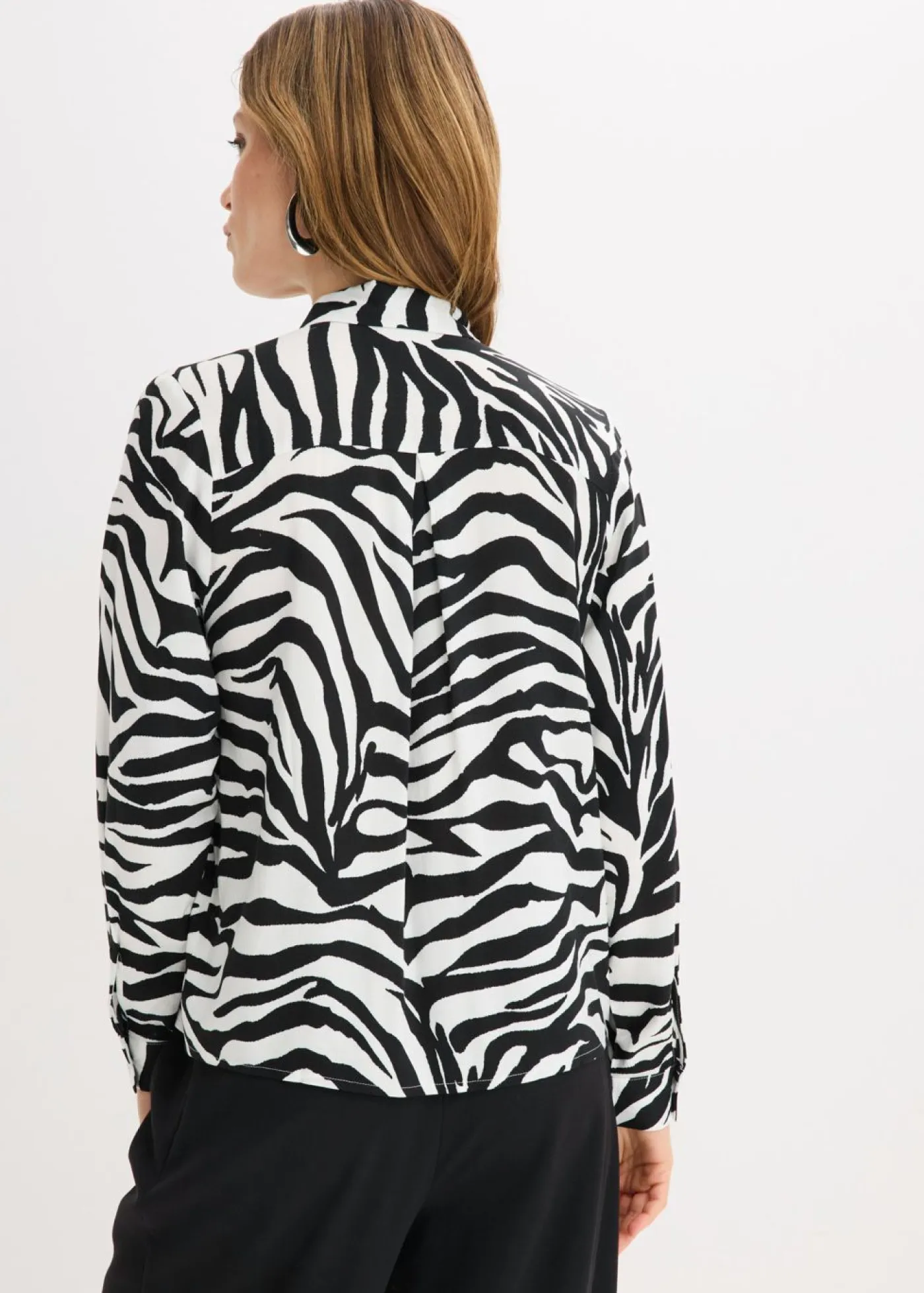 bonprix bonprix Camisas Y Blusas>Blusa de viscosa fluida estampado cebra negro-blanco.