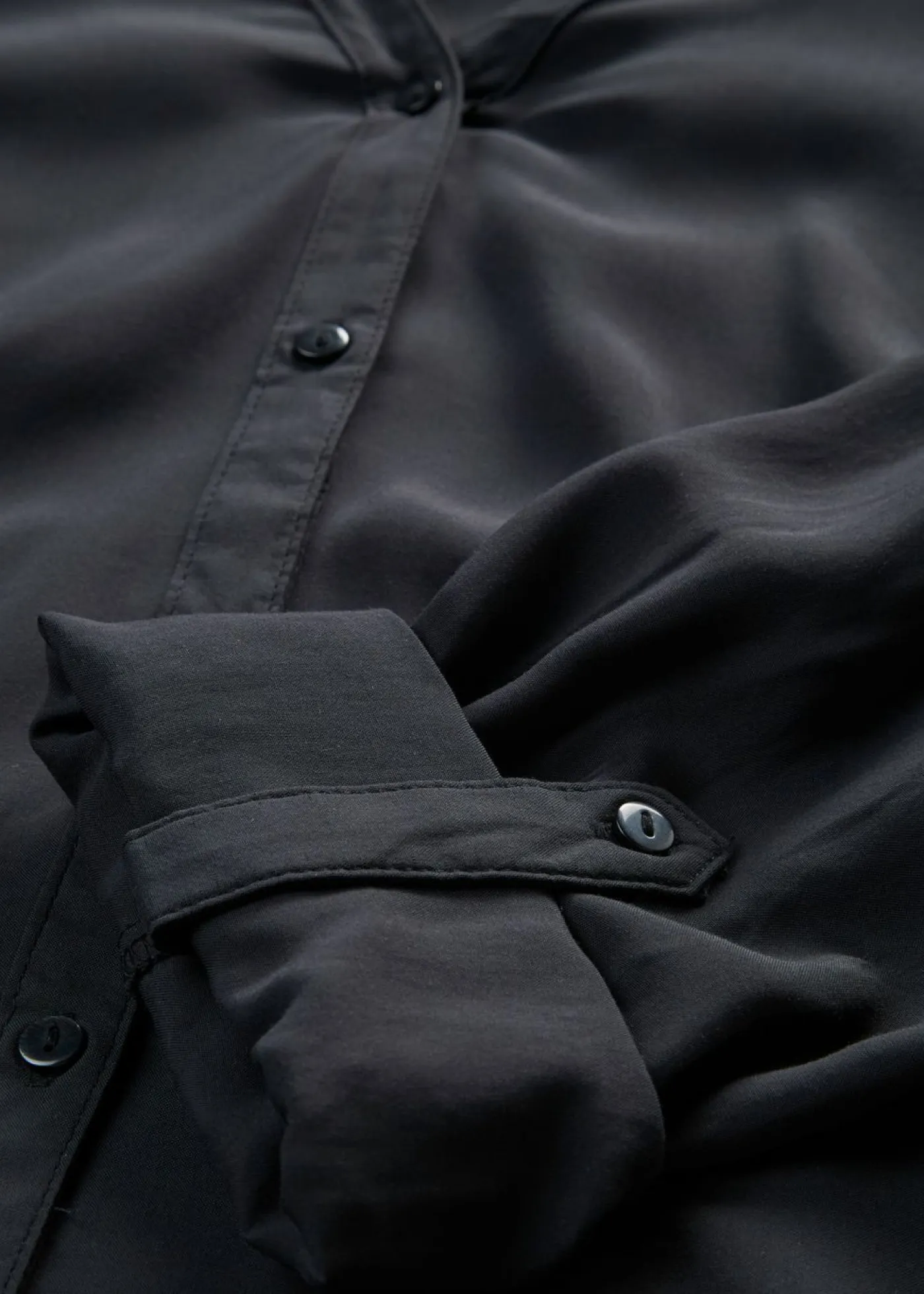 bonprix bonprix Camisas Y Blusas>Blusa de viscosa fluida Negro