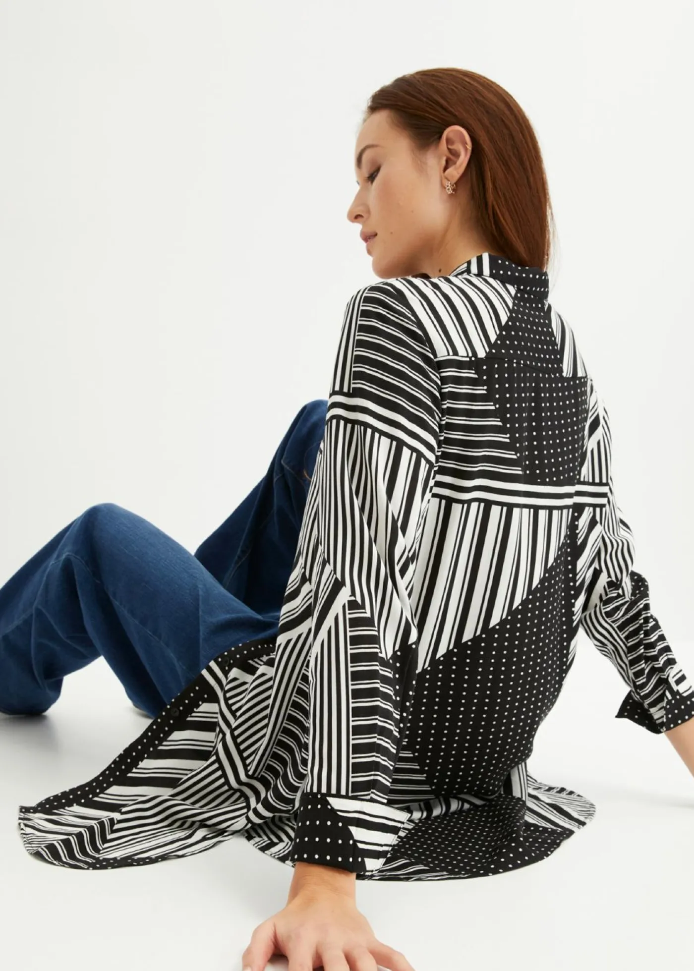 bonprix bonprix Camisas Y Blusas>Blusa larga Negro-blanco con estampado gráfico