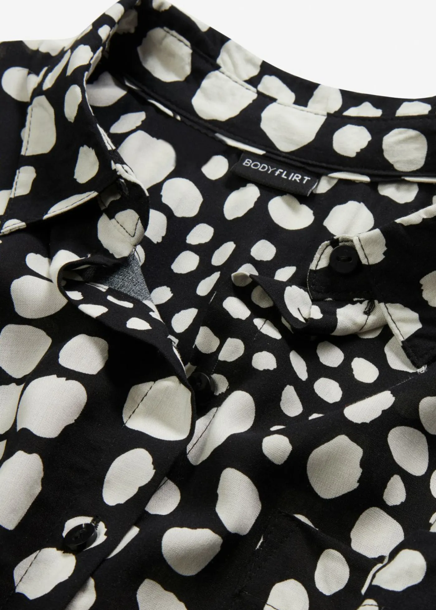 bonprix bonprix Camisas Y Blusas>Blusa larga estampada de viscosa fluida negro / crema suave topos