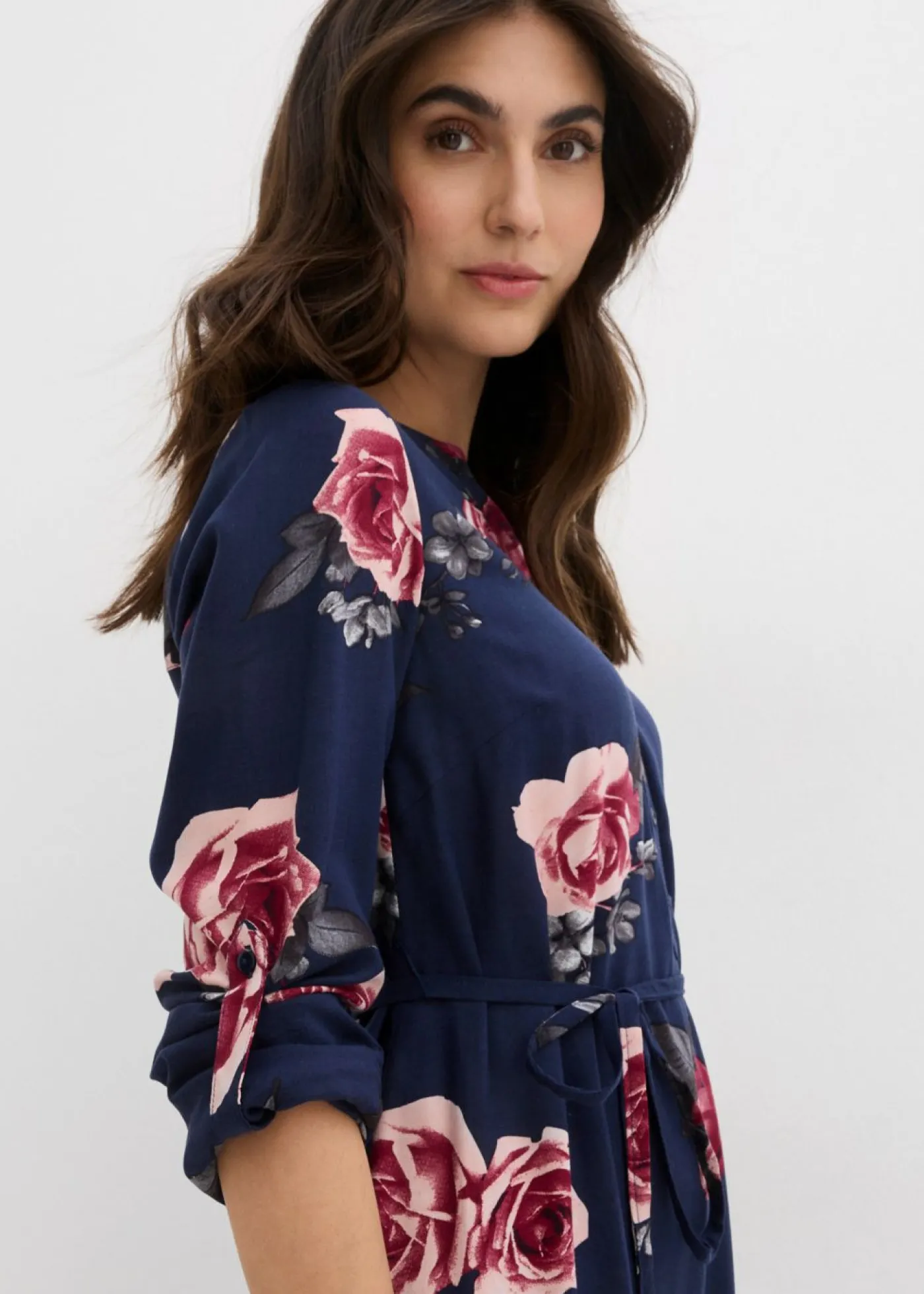 bonprix bonprix Premamá>Blusa larga premamá/de lactancia azul marino con flores