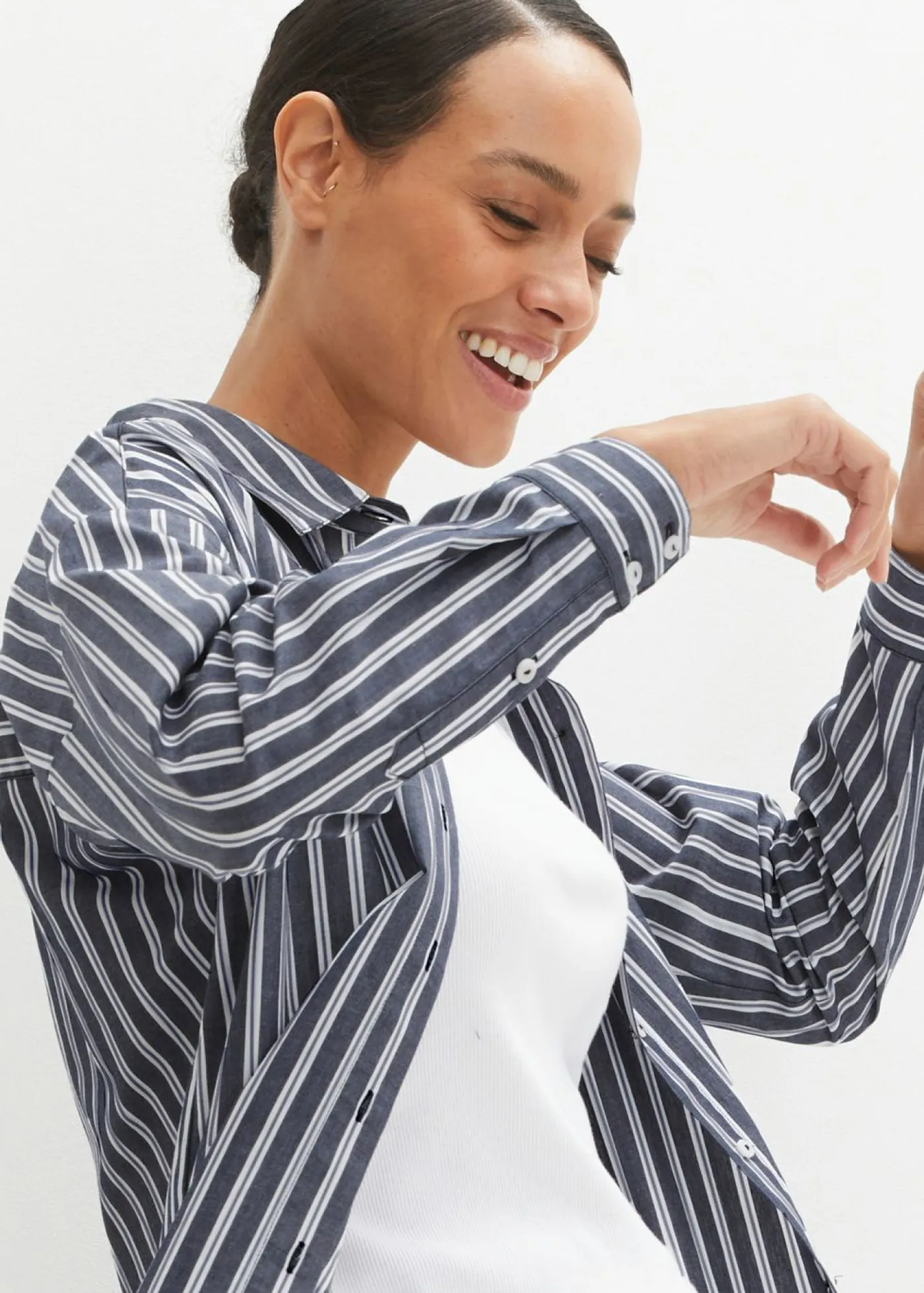 bonprix bonprix Camisas Y Blusas>Blusa oversize de algodón puro azul marino con rayas