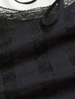 Mujer bonprix bonprix Blusa sin mangas de algodón puro con bordado calado