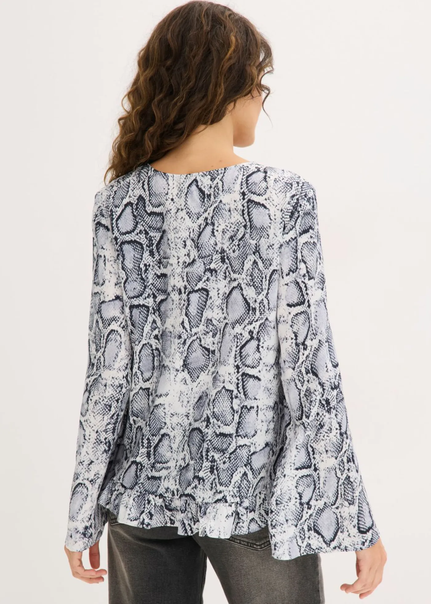 bonprix bonprix Camisas Y Blusas>Blusa tipo túnica de satén vaporoso Negro-blanco con estampado de serpiente