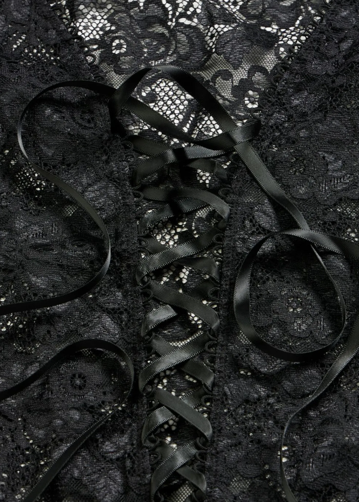 bonprix VENUS Lencería Sexy>Body con abertura y aspecto mojado Negro