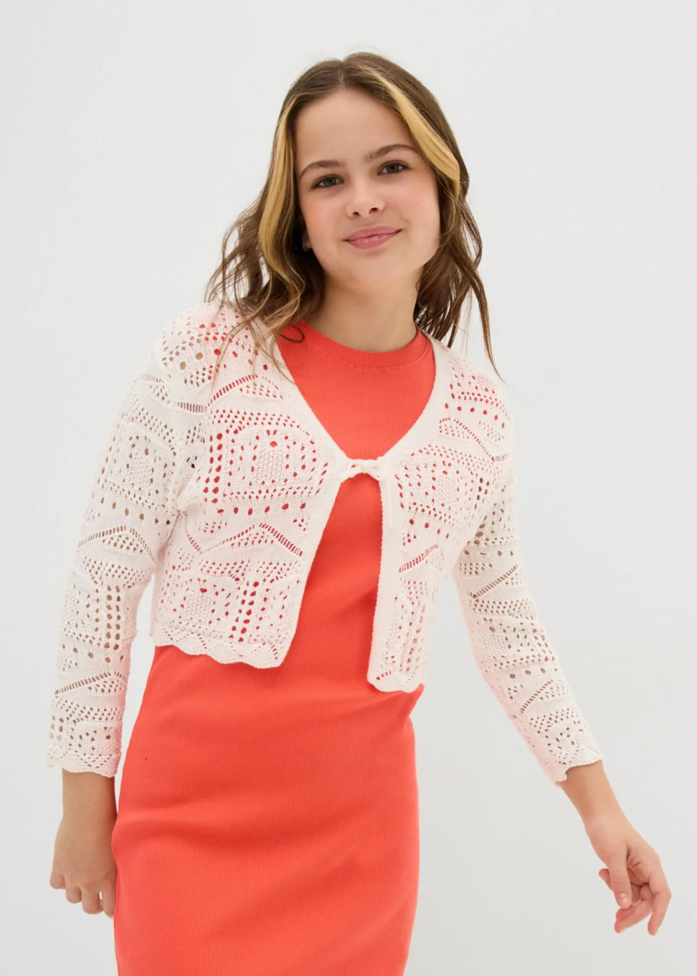 bonprix bonprix Ropa 9 A 16 Años·Sudaderas Y Jerséis>Bolero con bordado y mangas 3/4 Blanco