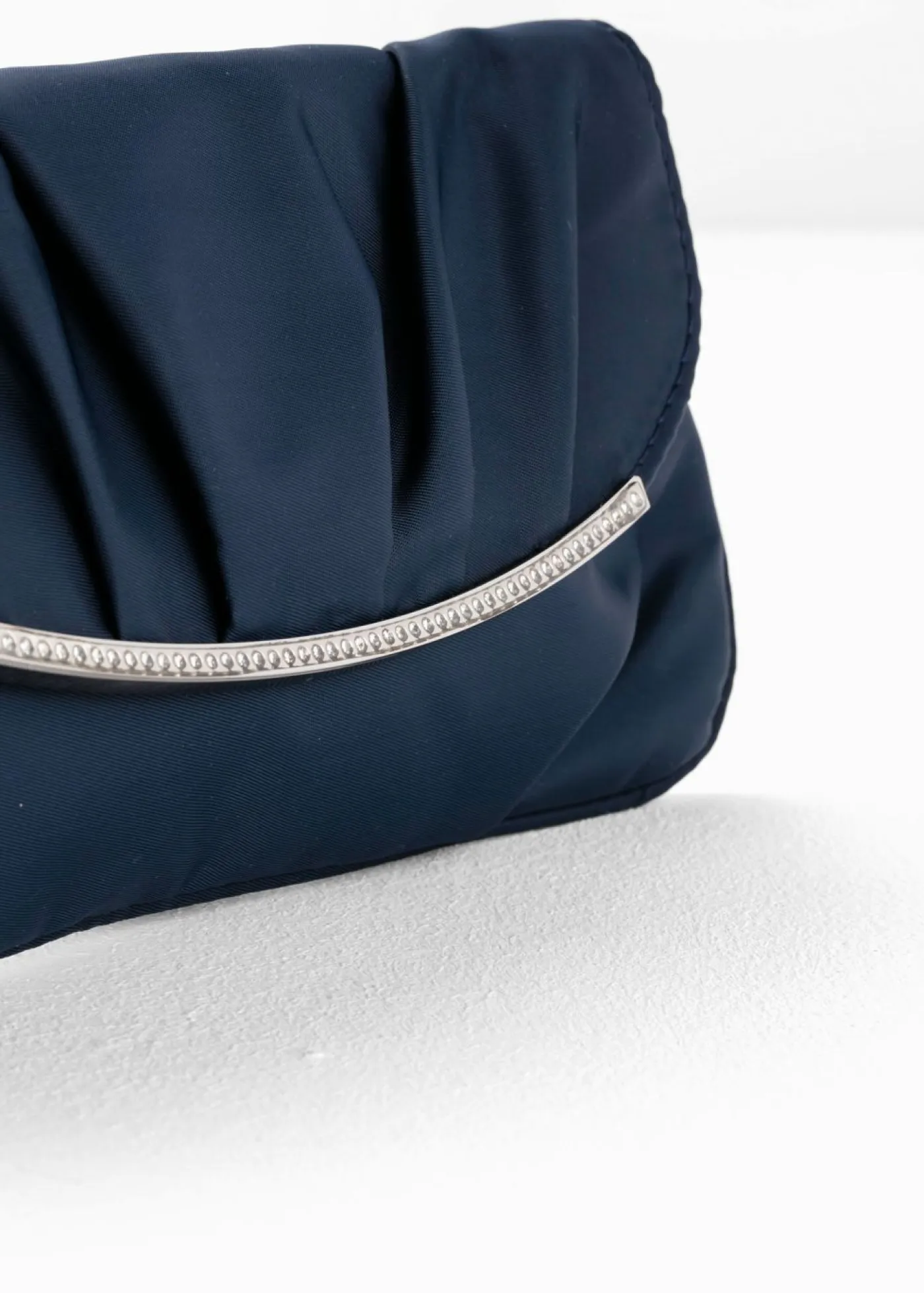 bonprix bonprix Complementos Temáticos·Accesorios Veganos|Complementos Temáticos·Accesorios Elegantes>Bolso clutch con decoración de pedrería Azul marino